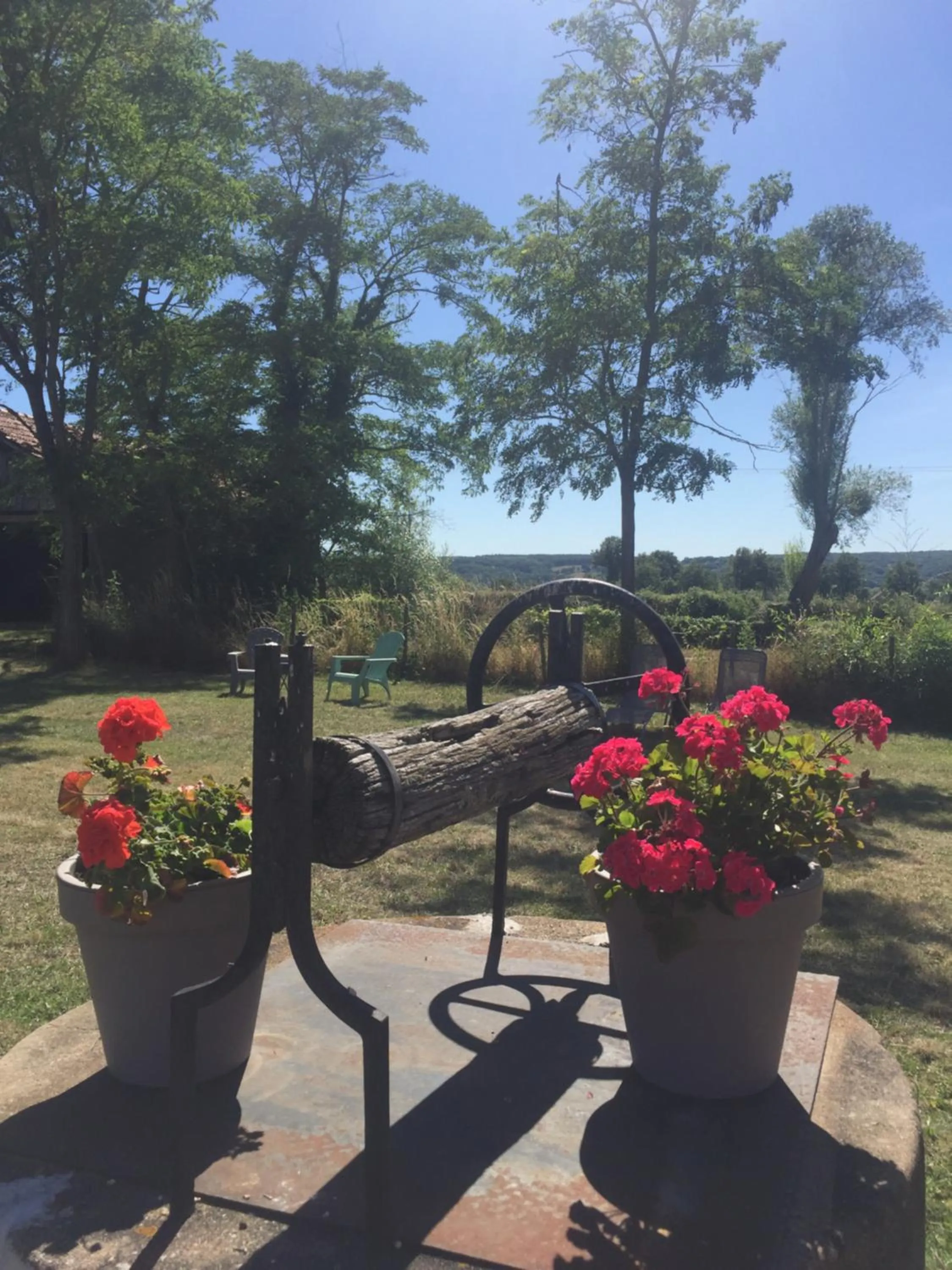 Patio in chambres d'hôtes Domaine les Grands Pérons