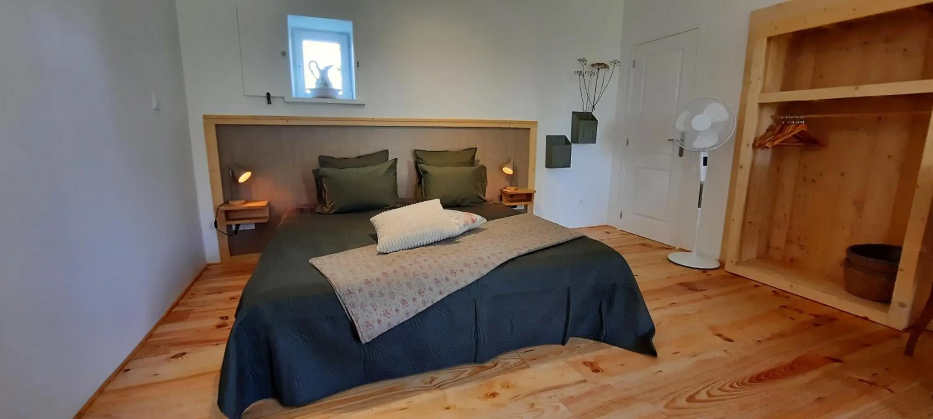 Deluxe King Room in chambres d'hôtes Domaine les Grands Pérons Deluxe King Room in chambres d'hôtes Domaine les Grands Pérons