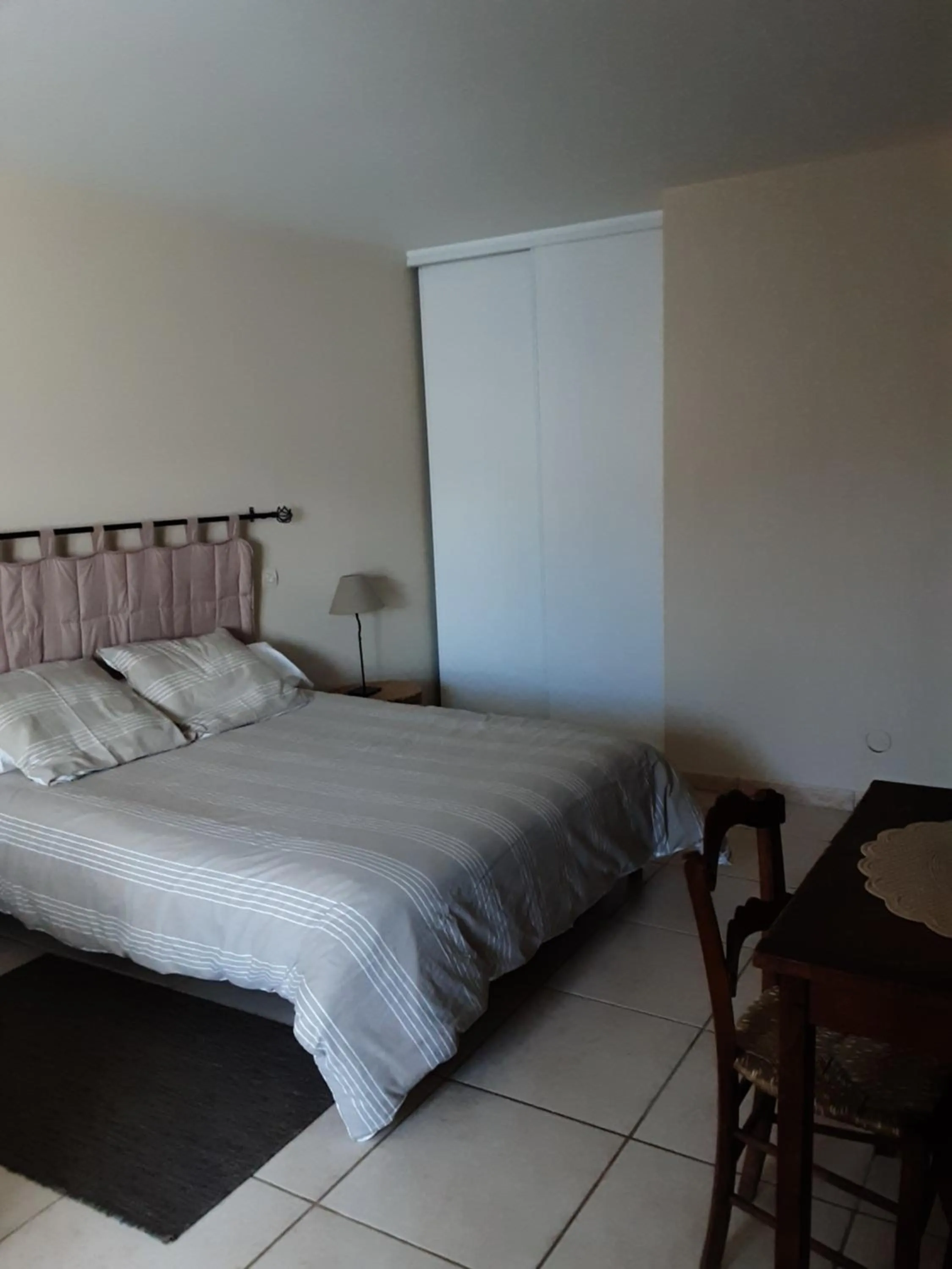 Bed in Mas Rondole - Chambres d'hôtes