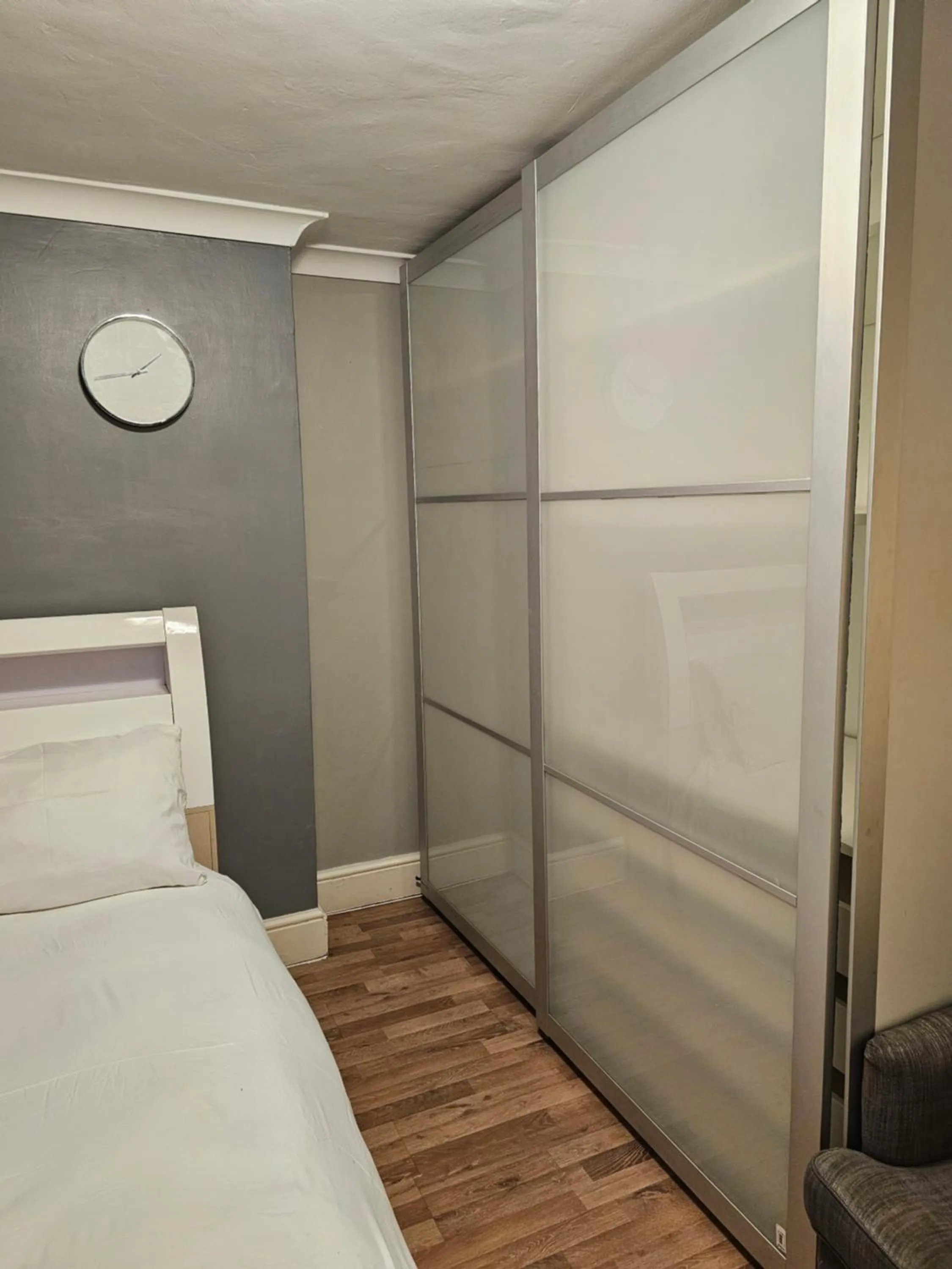 Bed in Umbrella Properties London Excel