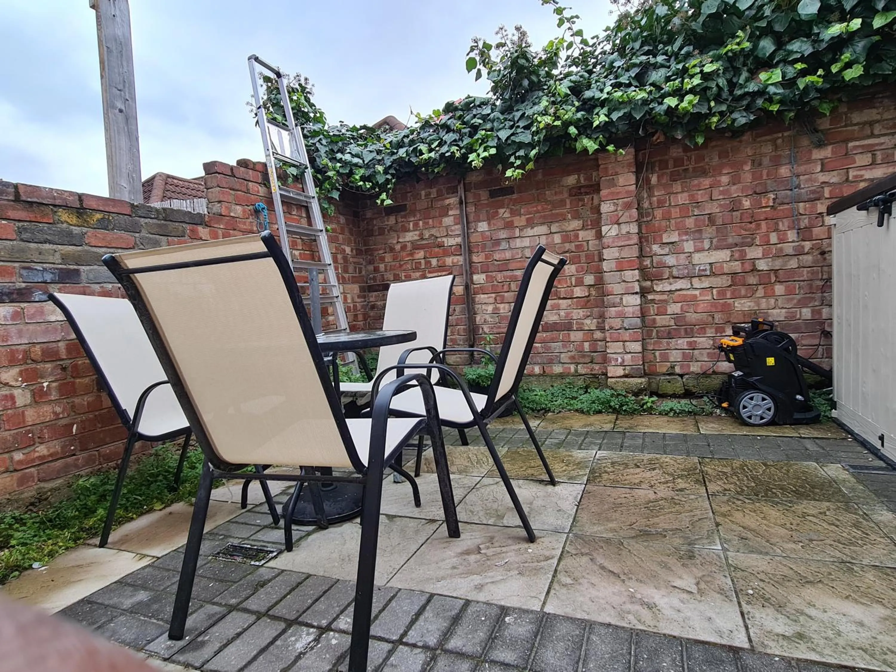 Garden in Umbrella Properties London Excel