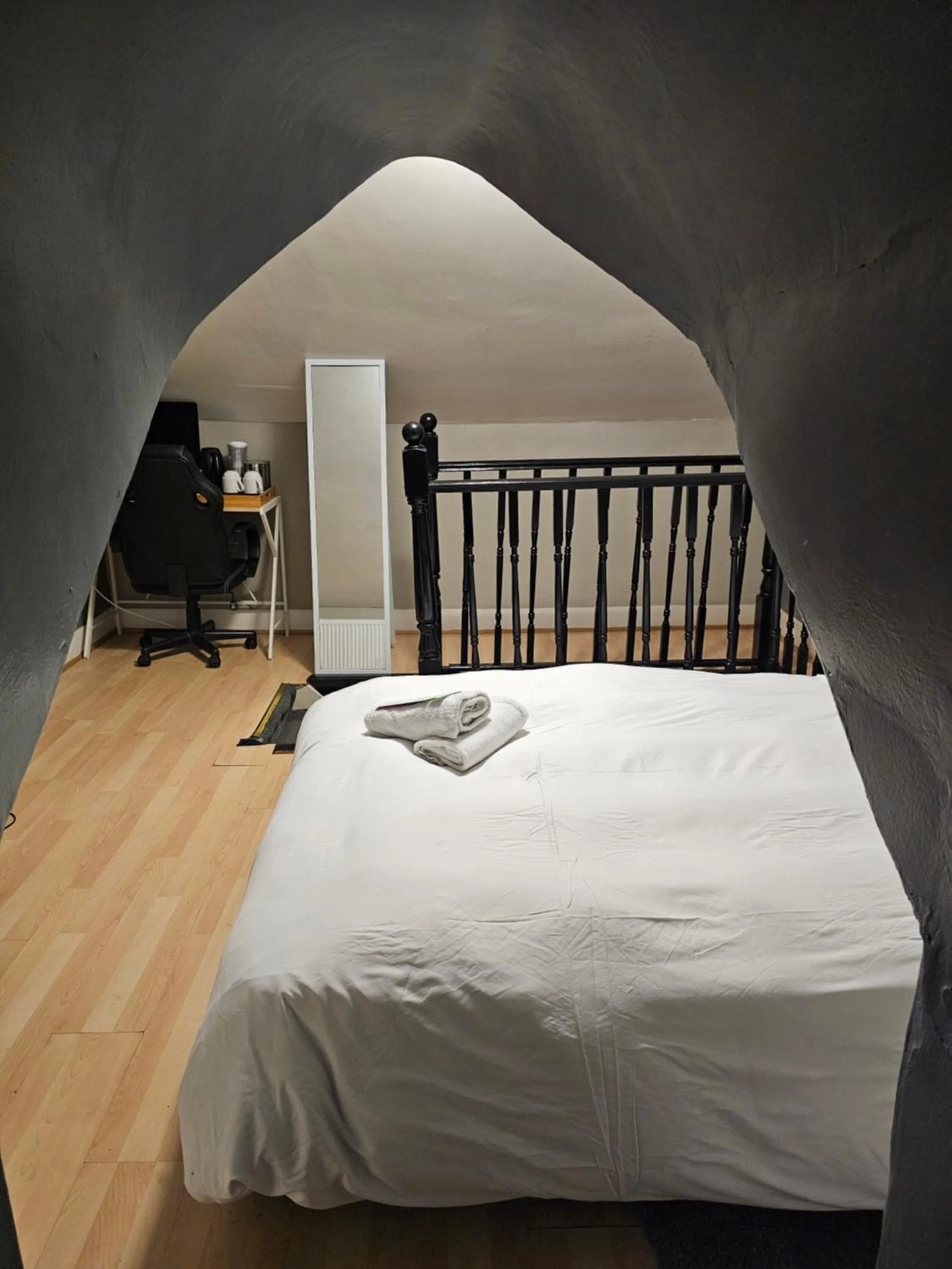 Bed in Umbrella Properties London Excel