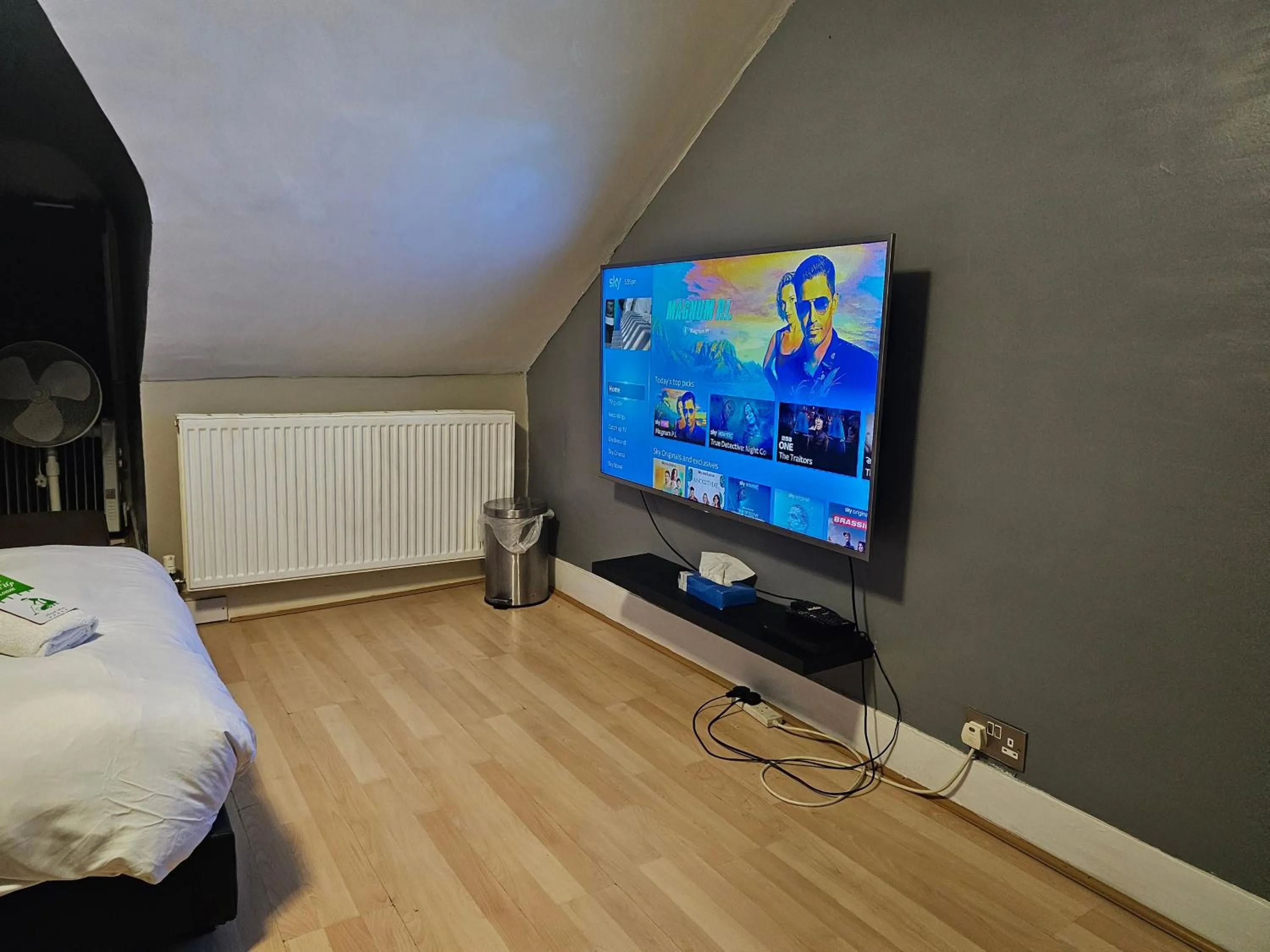 Bed in Umbrella Properties London Excel