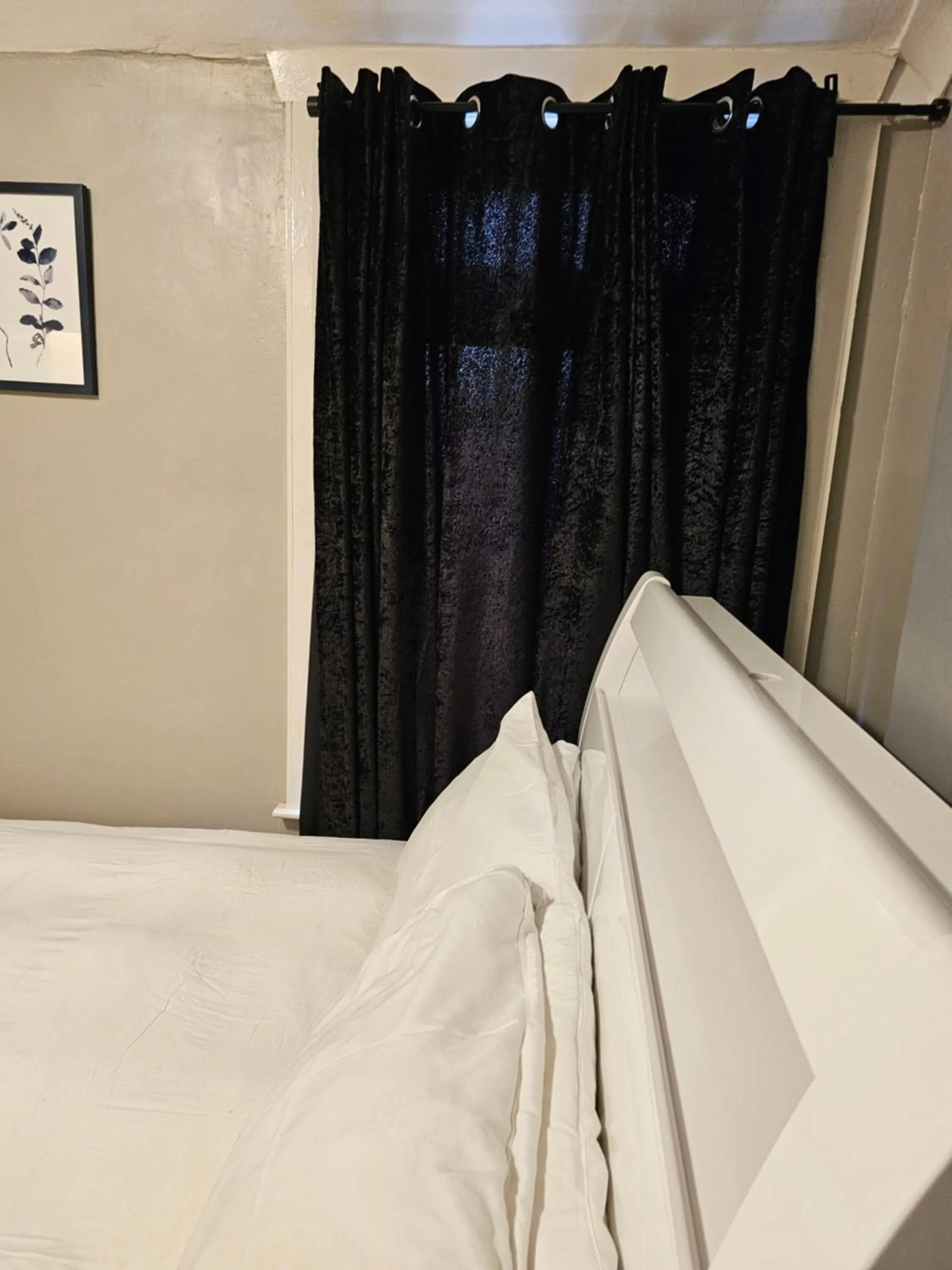 Bed in Umbrella Properties London Excel