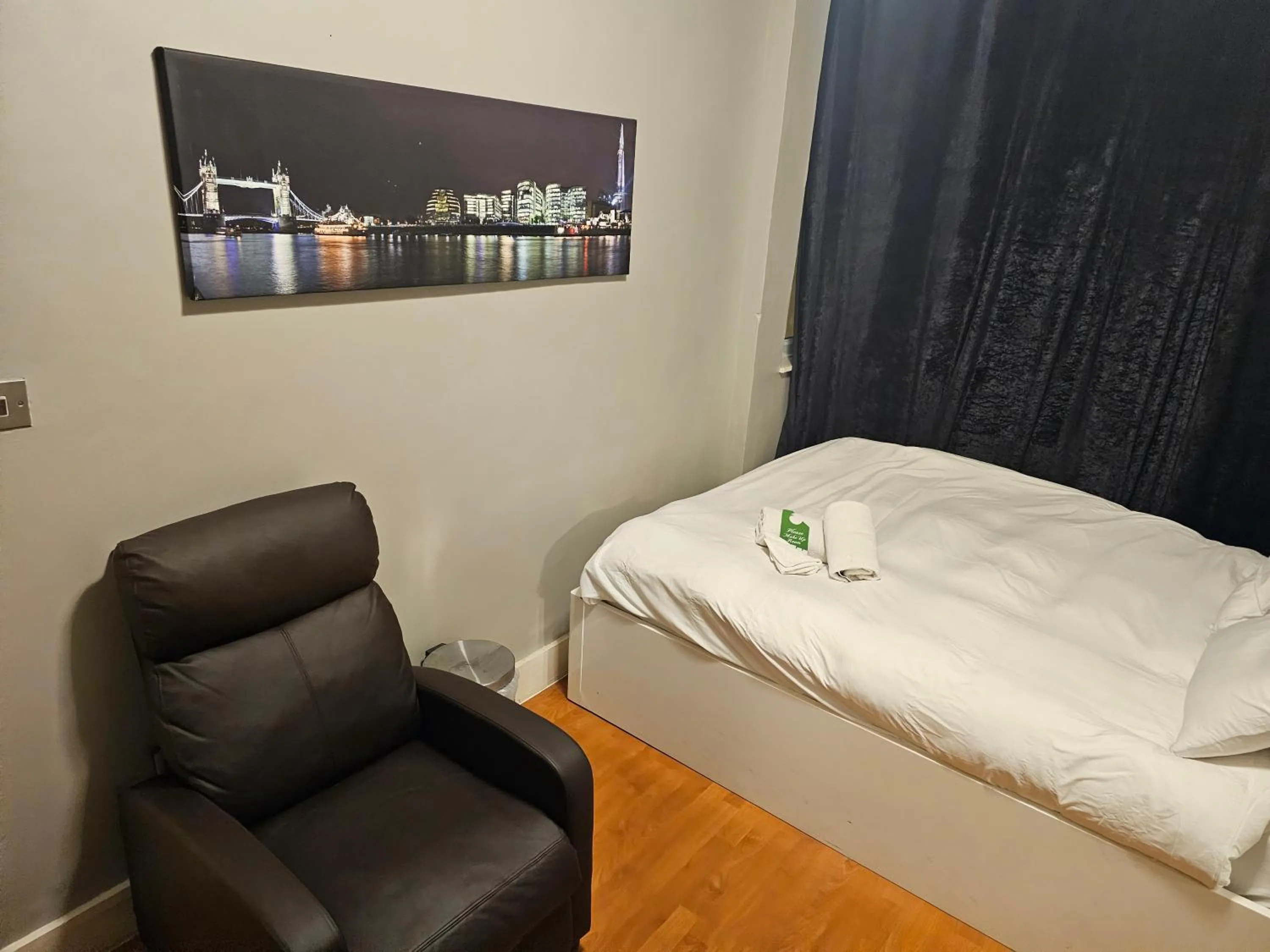 Bed in Umbrella Properties London Excel