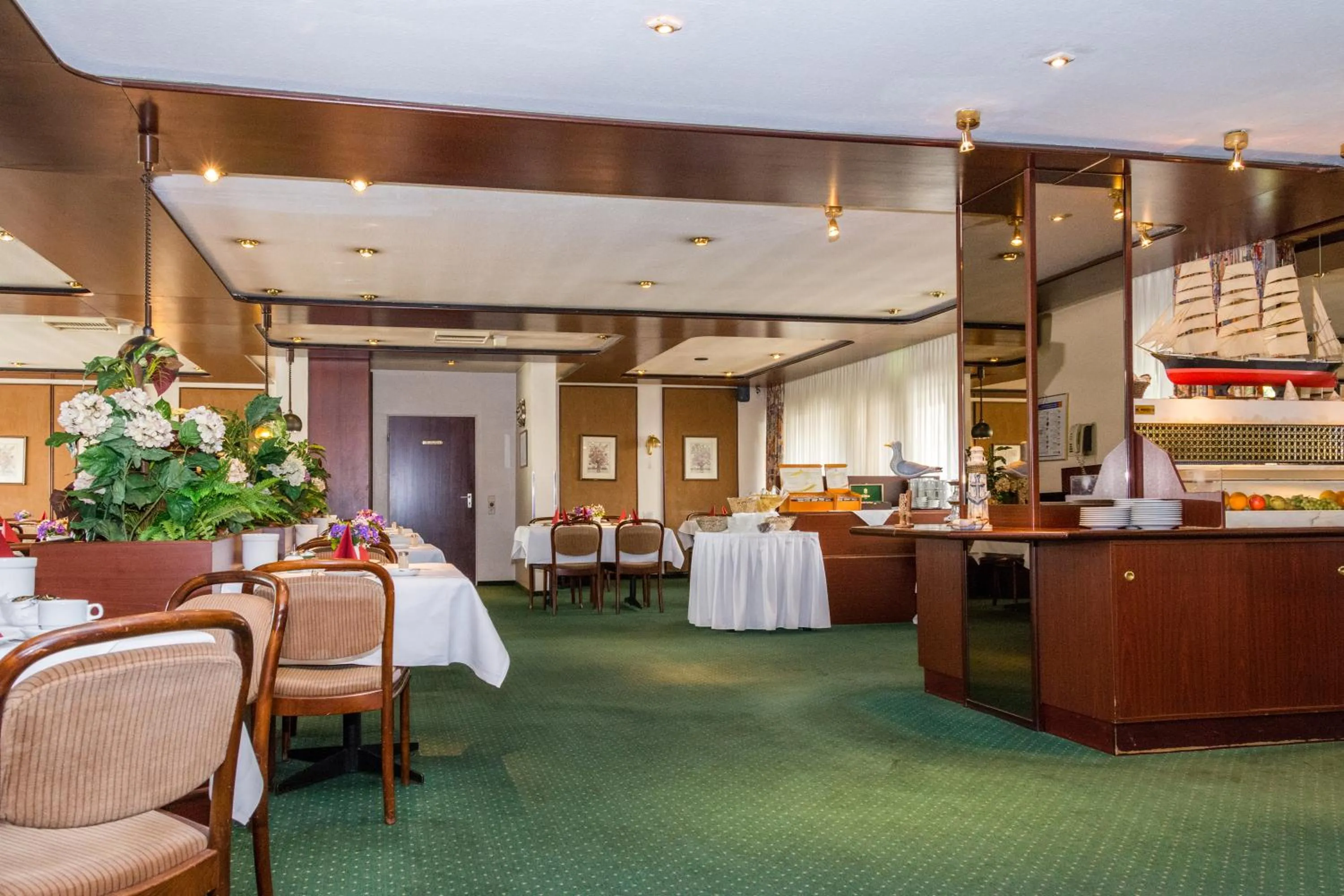 Restaurant/places to eat in Hotel Helgoland