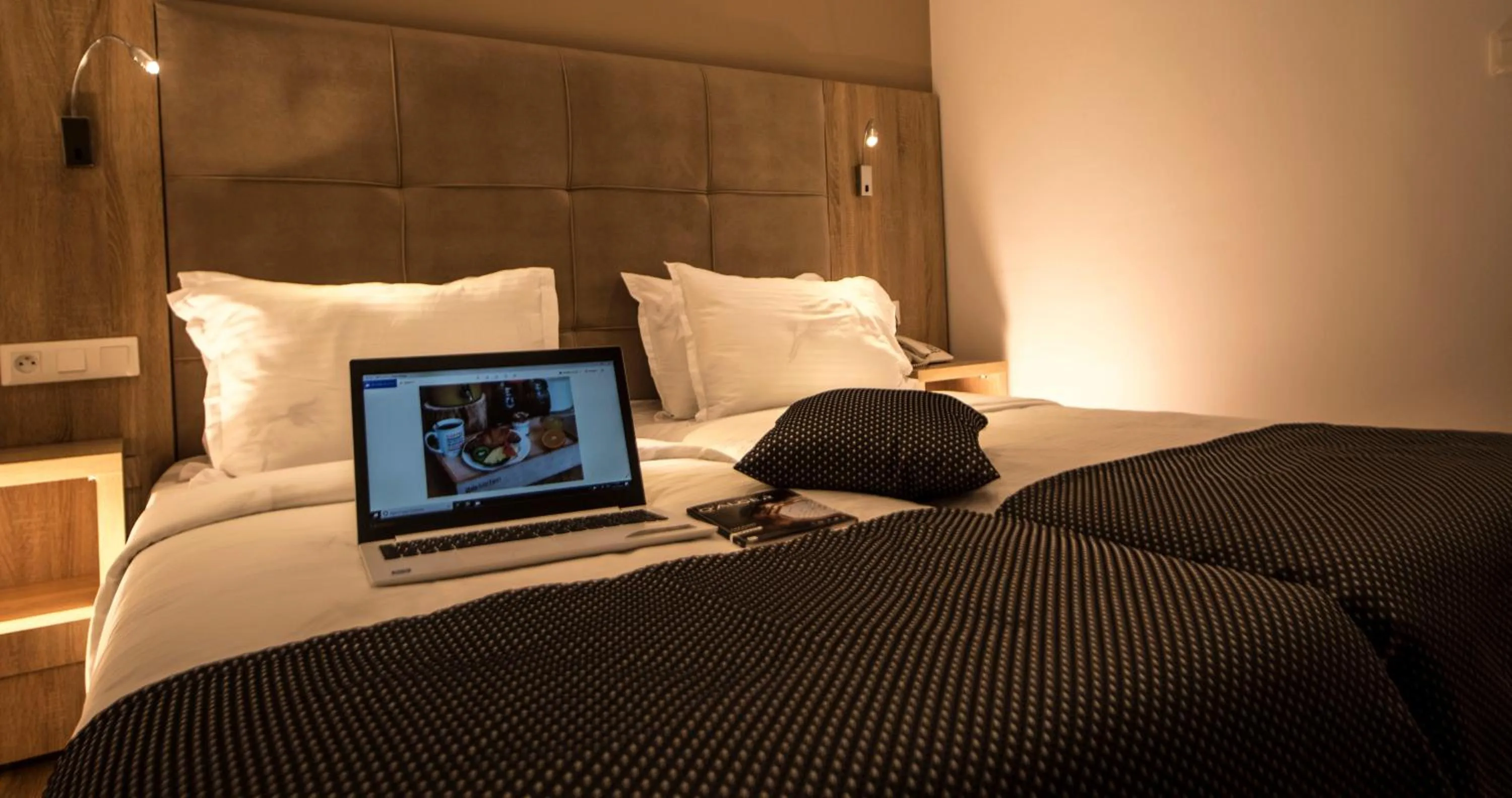 Bedroom, Bed in Hotel Bournissa