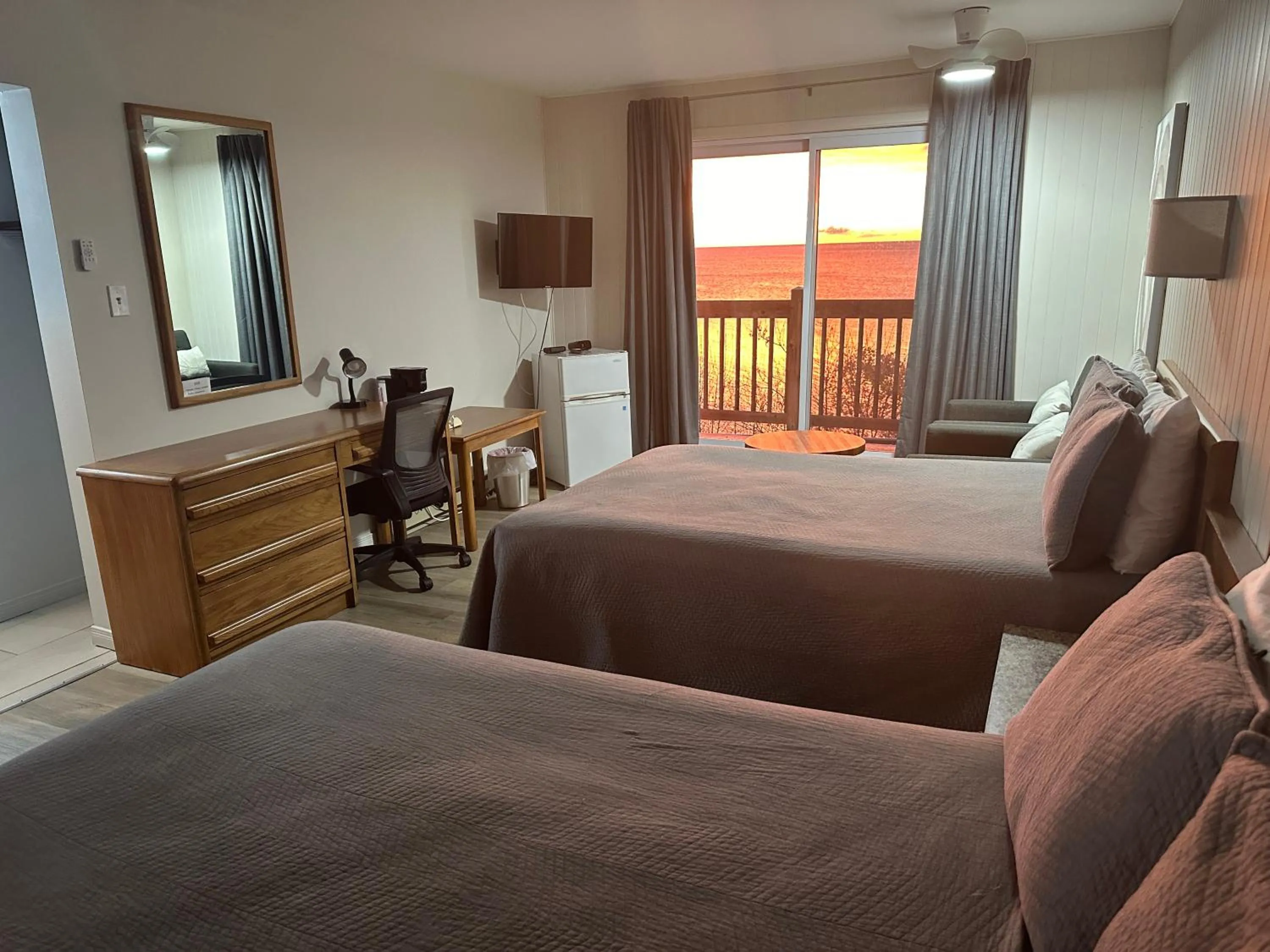 Bed in Motel Carleton Sur Mer