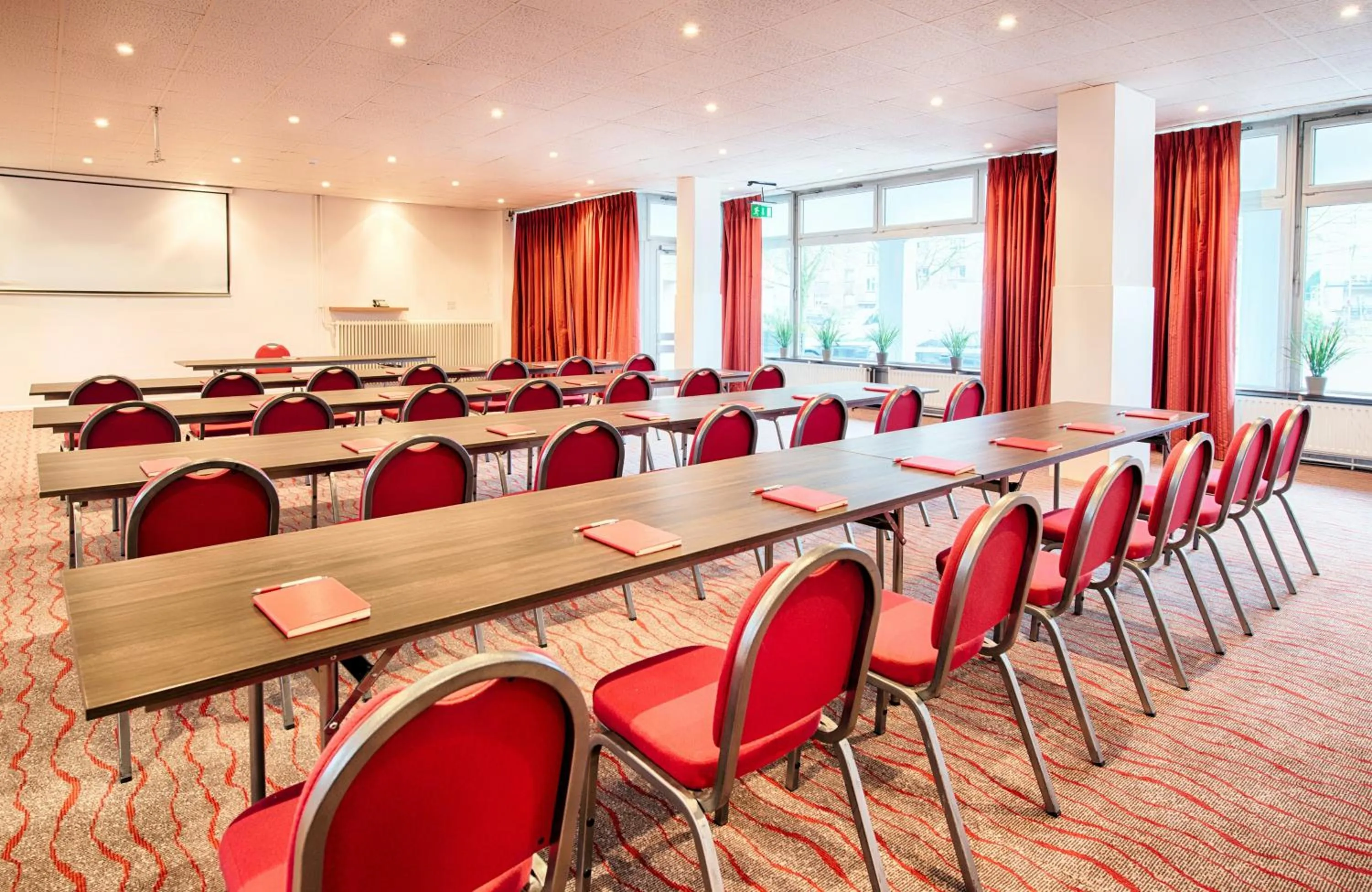 Meeting/conference room in Leonardo Hotel Hamburg Elbbrücken