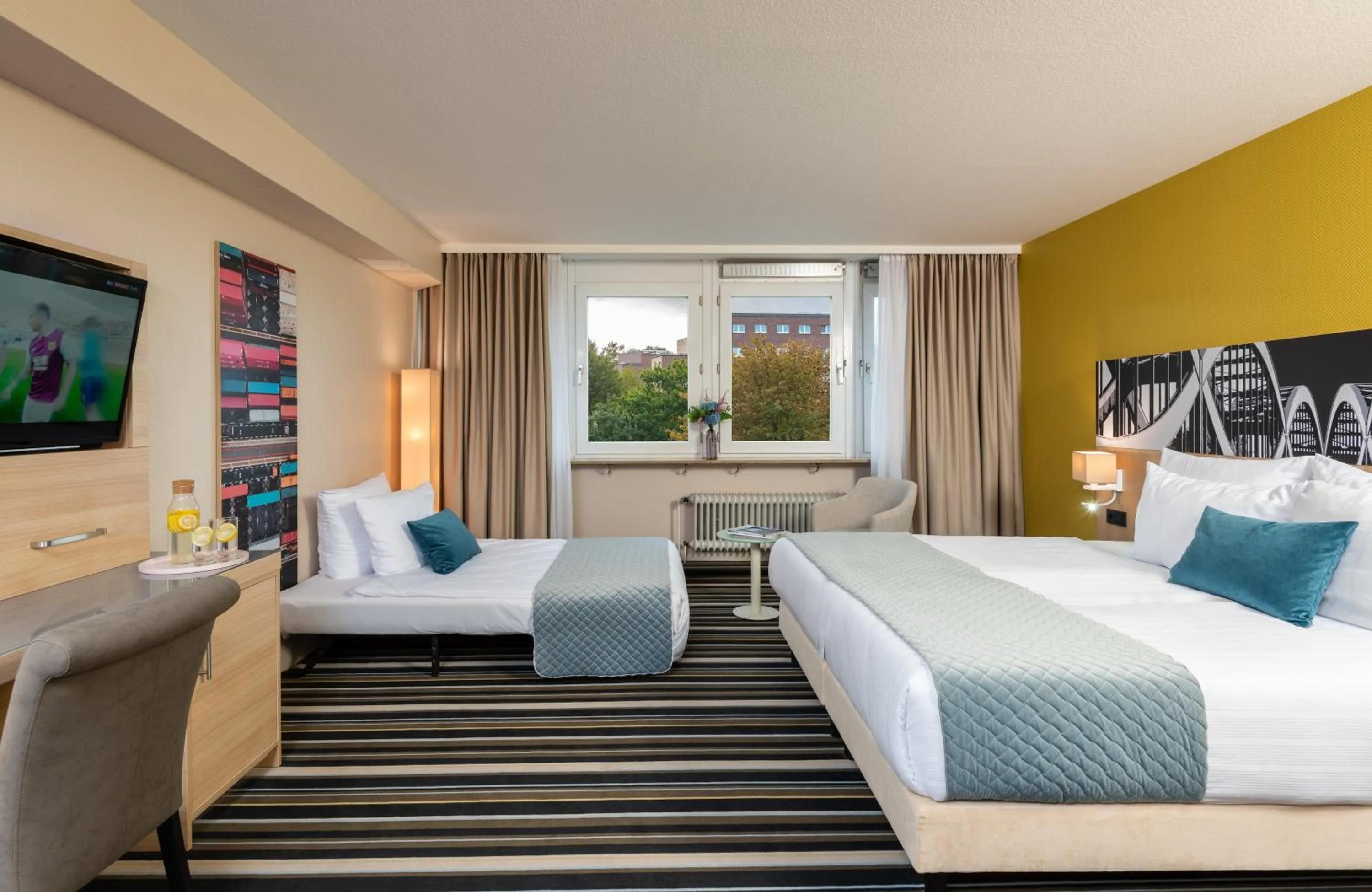 Bedroom, Bed in Leonardo Hotel Hamburg Elbbrücken