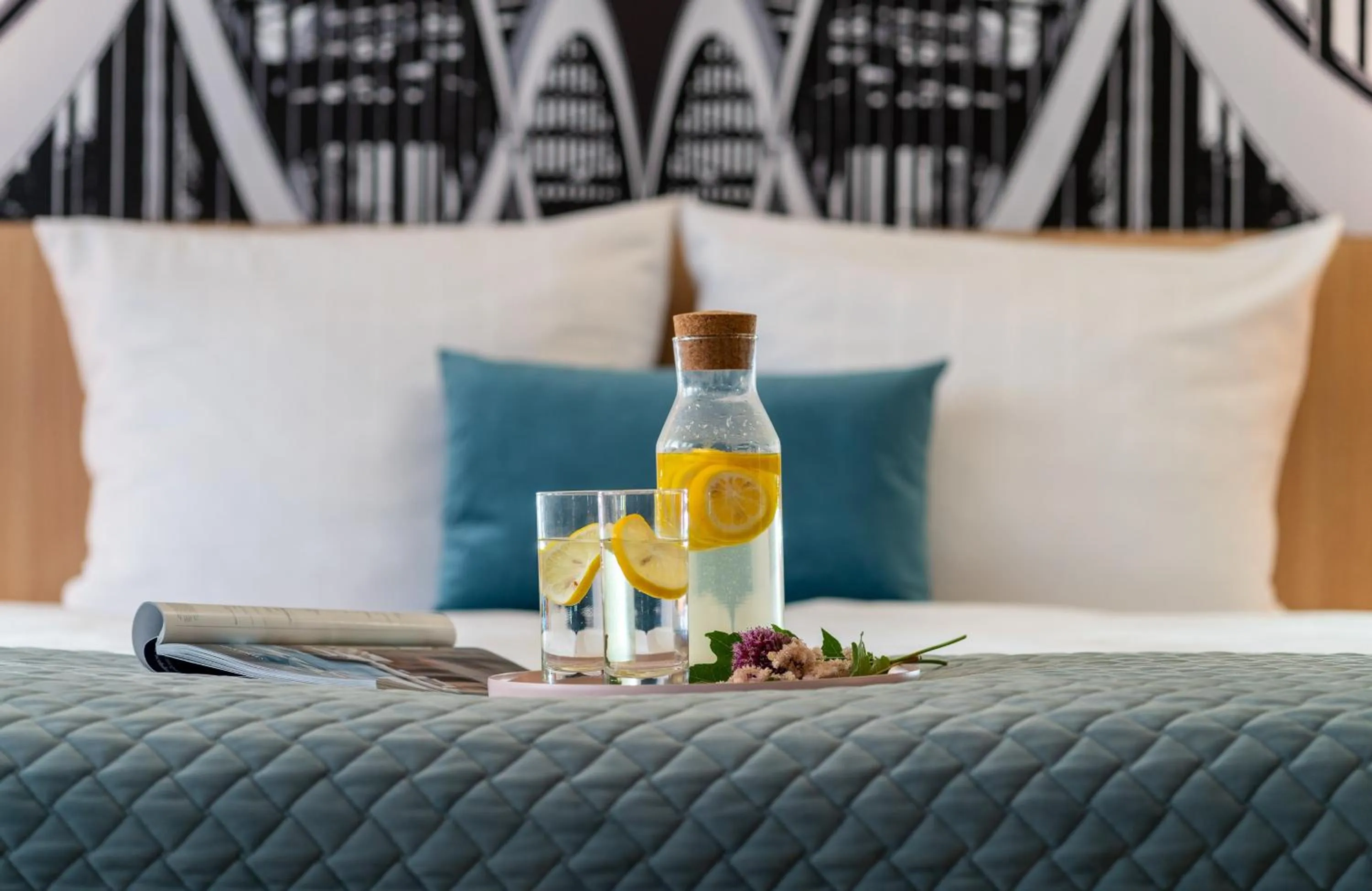 Bedroom in Leonardo Hotel Hamburg Elbbrücken