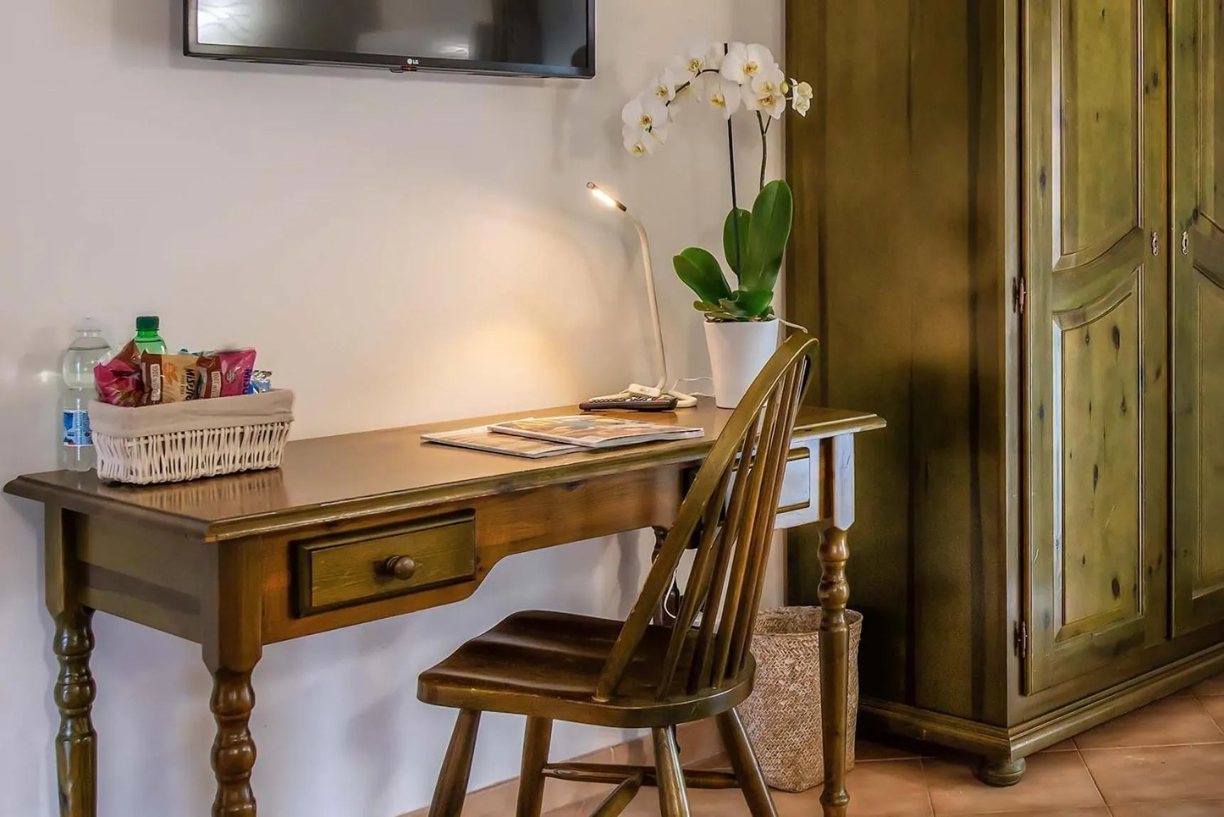 Photo of the whole room in Plaza Rooms Ciampino