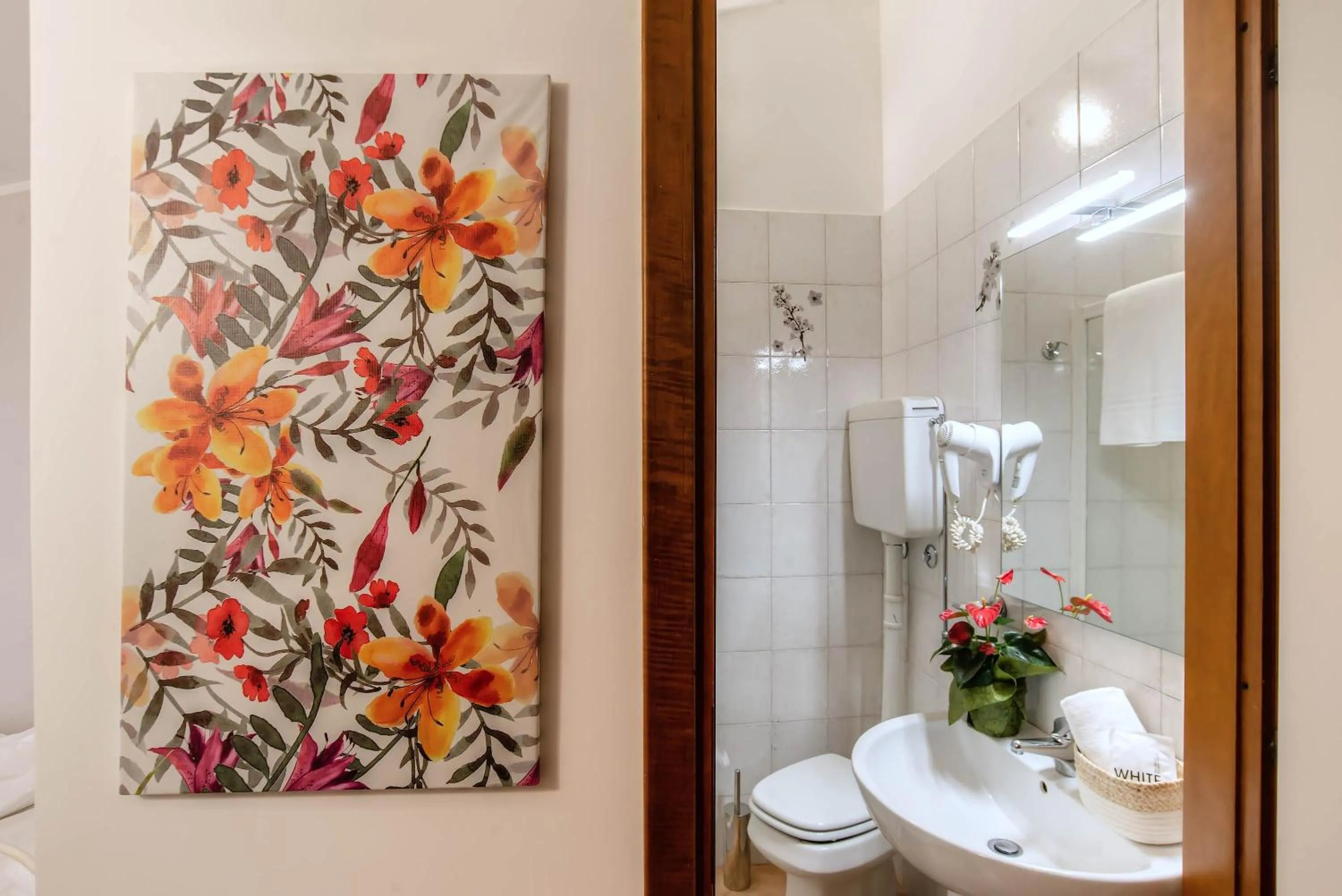 Bathroom in Plaza Rooms Ciampino