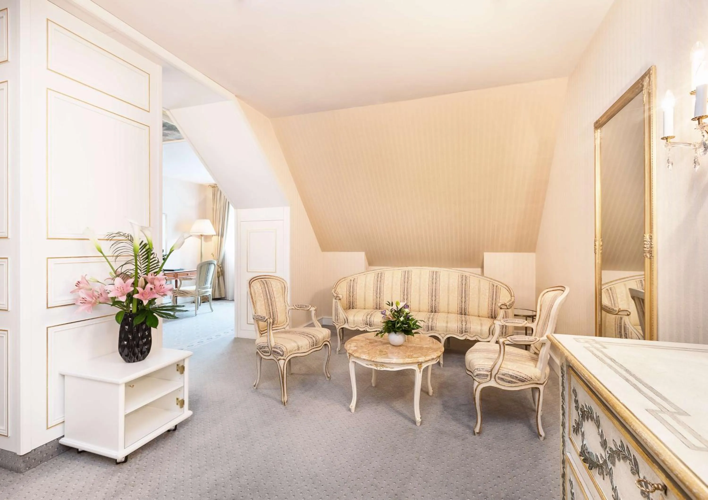 Photo of the whole room in Best Western Premier Grand Hotel Russischer Hof