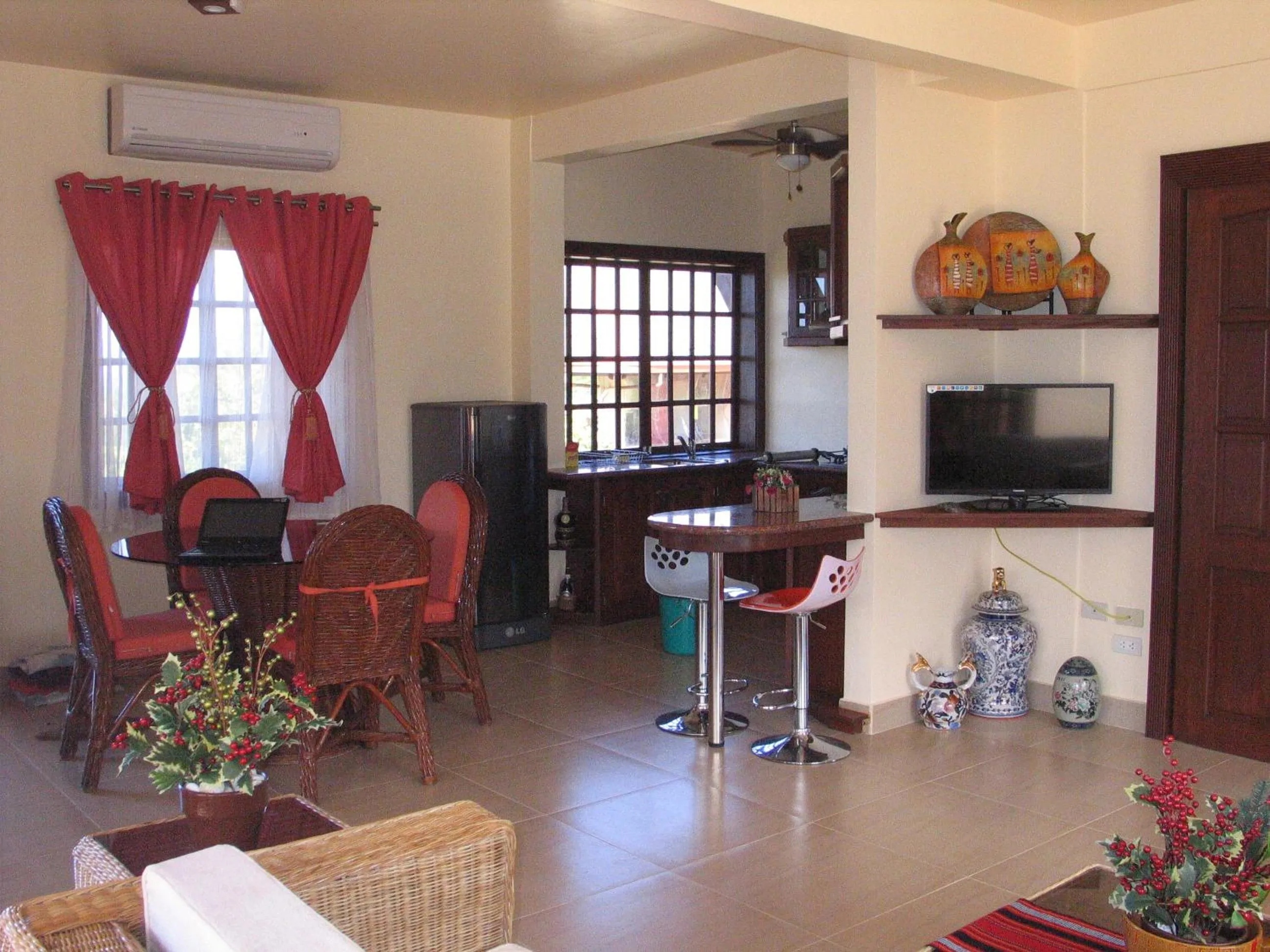 Photo of the whole room in Tribal Hills Mountain Resort