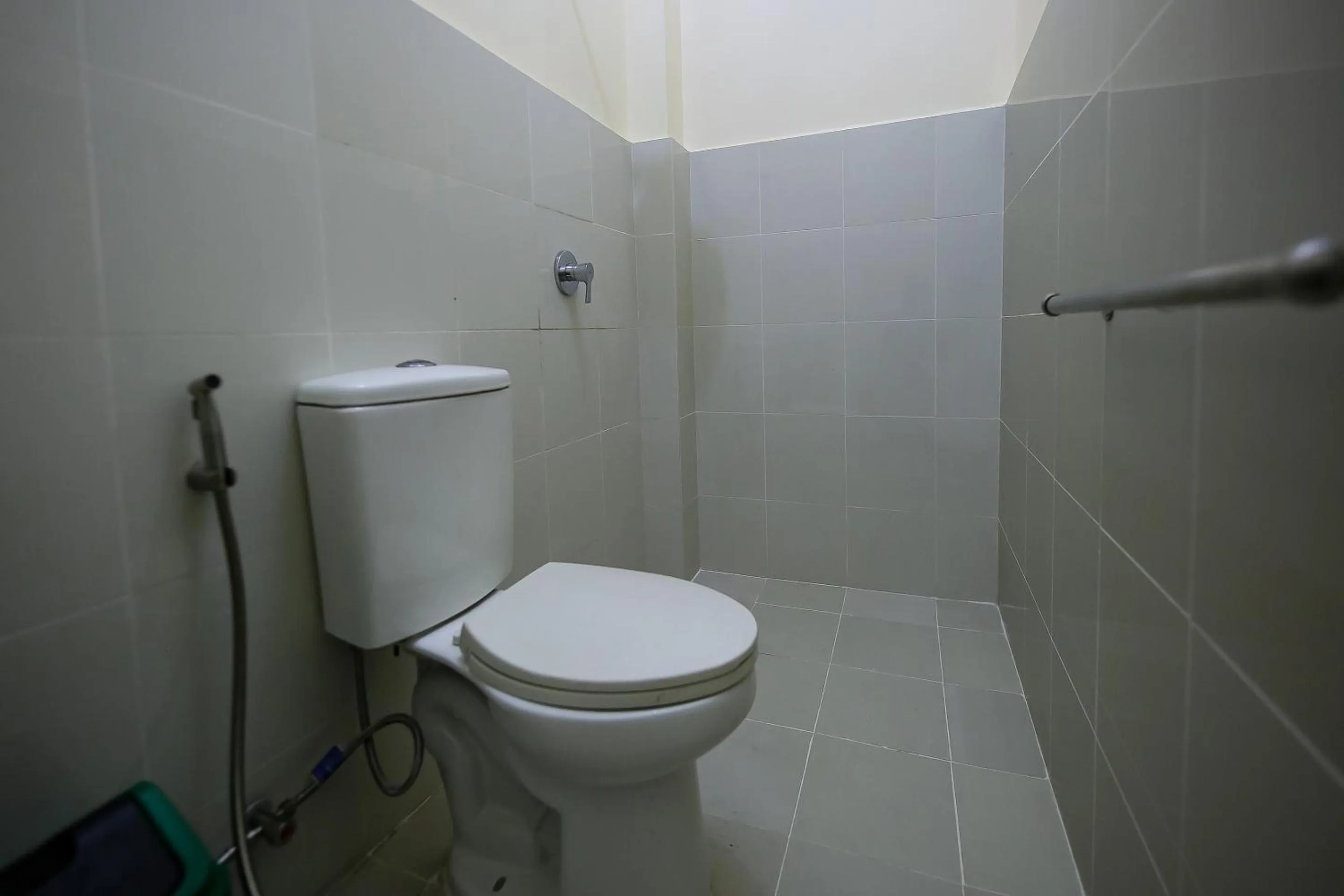 Bathroom in OYO 431 Apollo 11 Apartelle