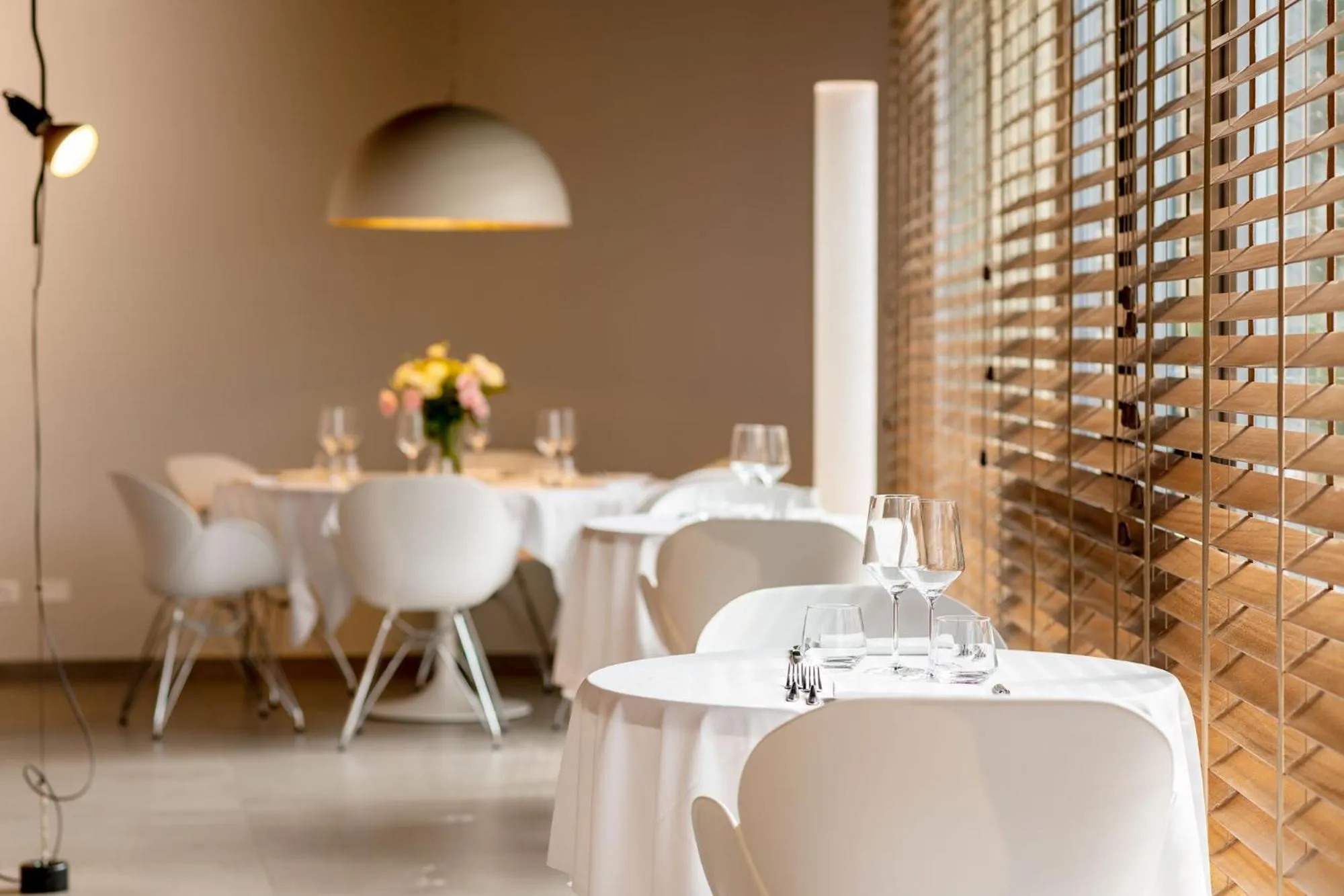 Restaurant/places to eat in Palace Lido Hotel & Suites