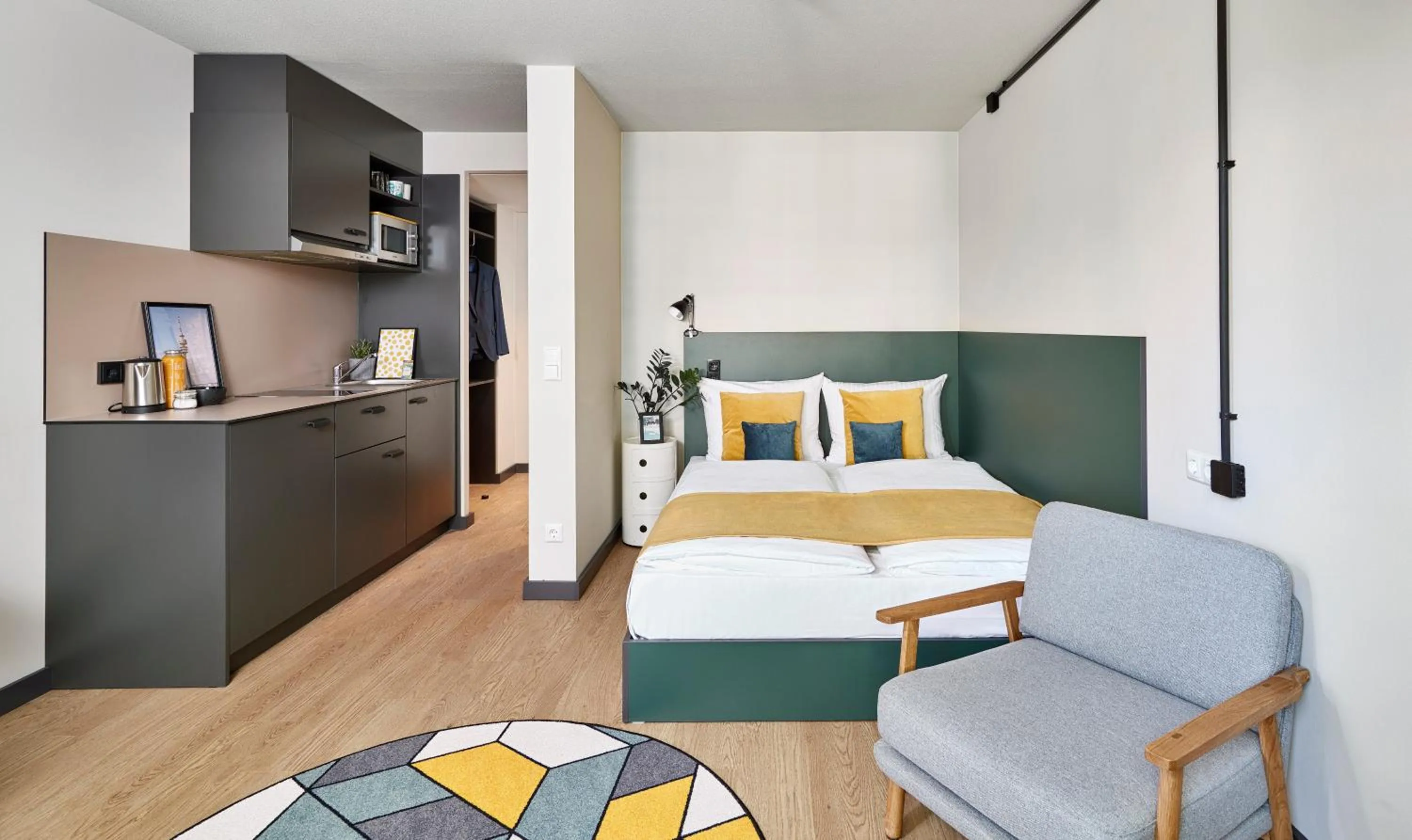 Bedroom, Bed in Living Hotel am Olympiapark