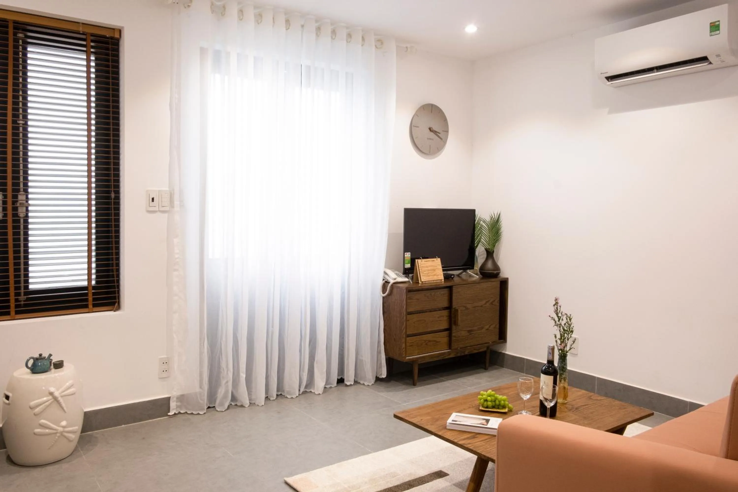 Living room in Quang Vinh Apartment and Hotel Hoi An