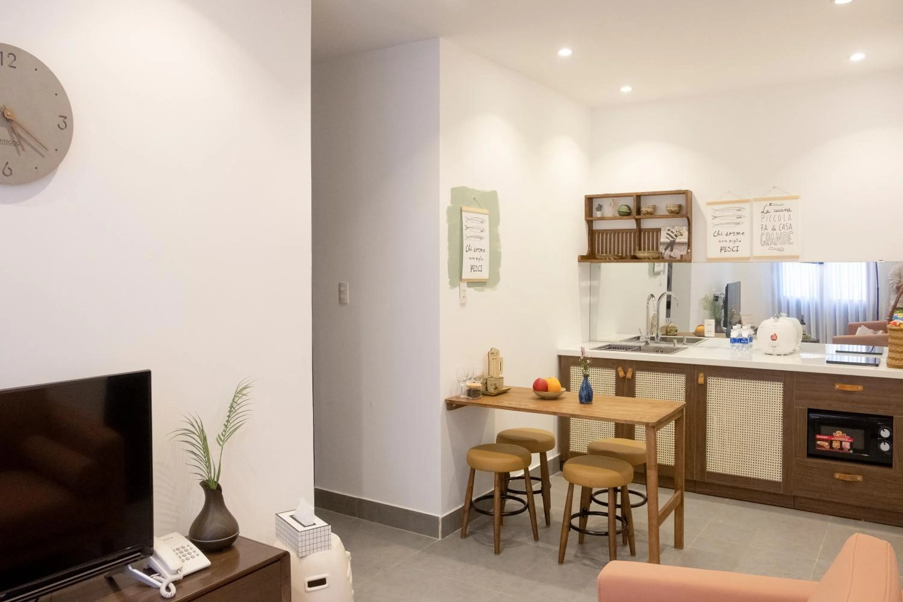 Kitchen or kitchenette in Quang Vinh Apartment and Hotel Hoi An