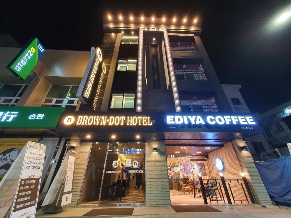 Property building in Browndot hotel songtan