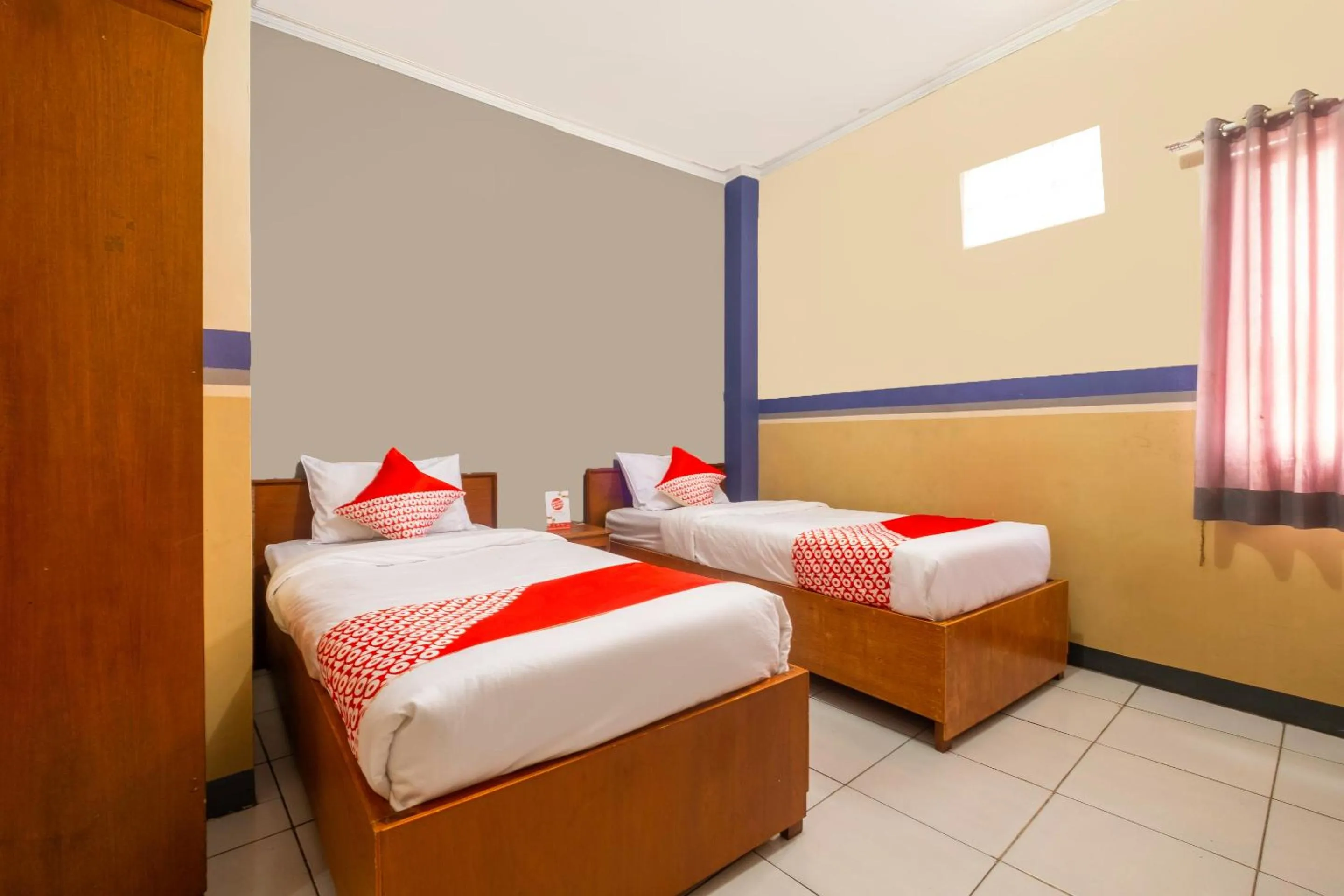 Bedroom, Bed in Hotel O Riau Near Gedung Sate Formerly Patradisa