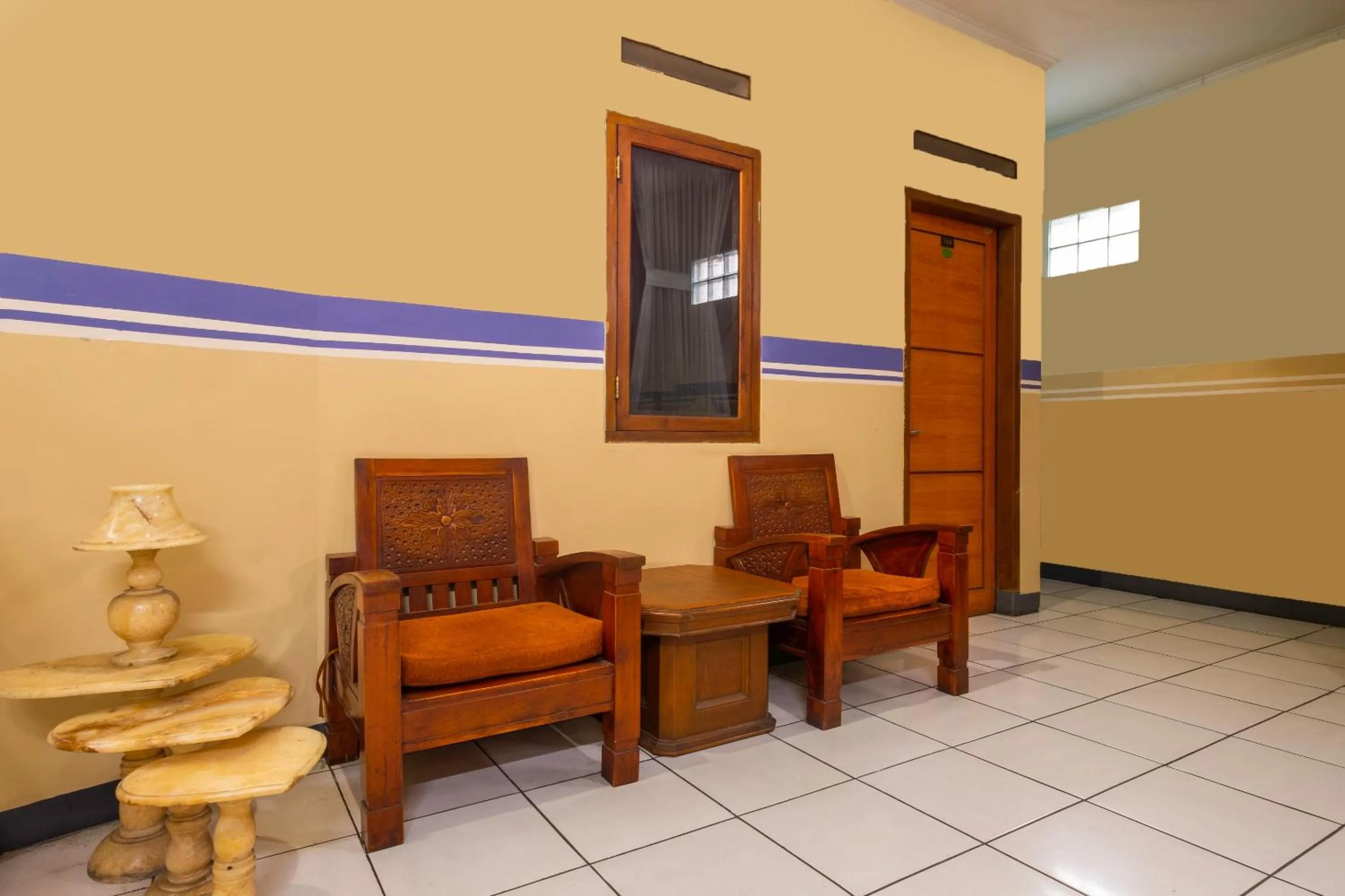 Lobby or reception in Hotel O Riau Near Gedung Sate Formerly Patradisa