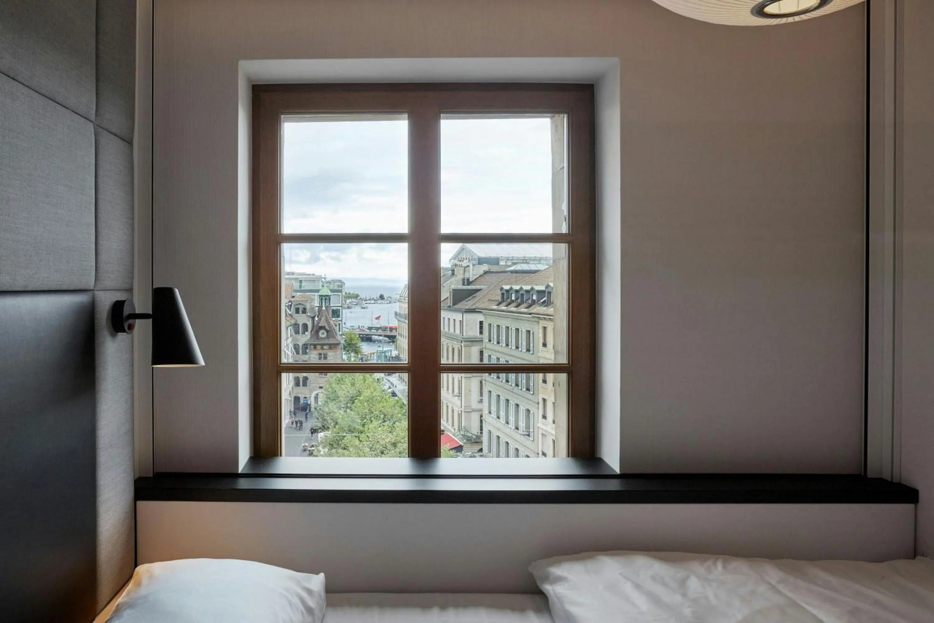 Bedroom, Bed in citizenM Geneva