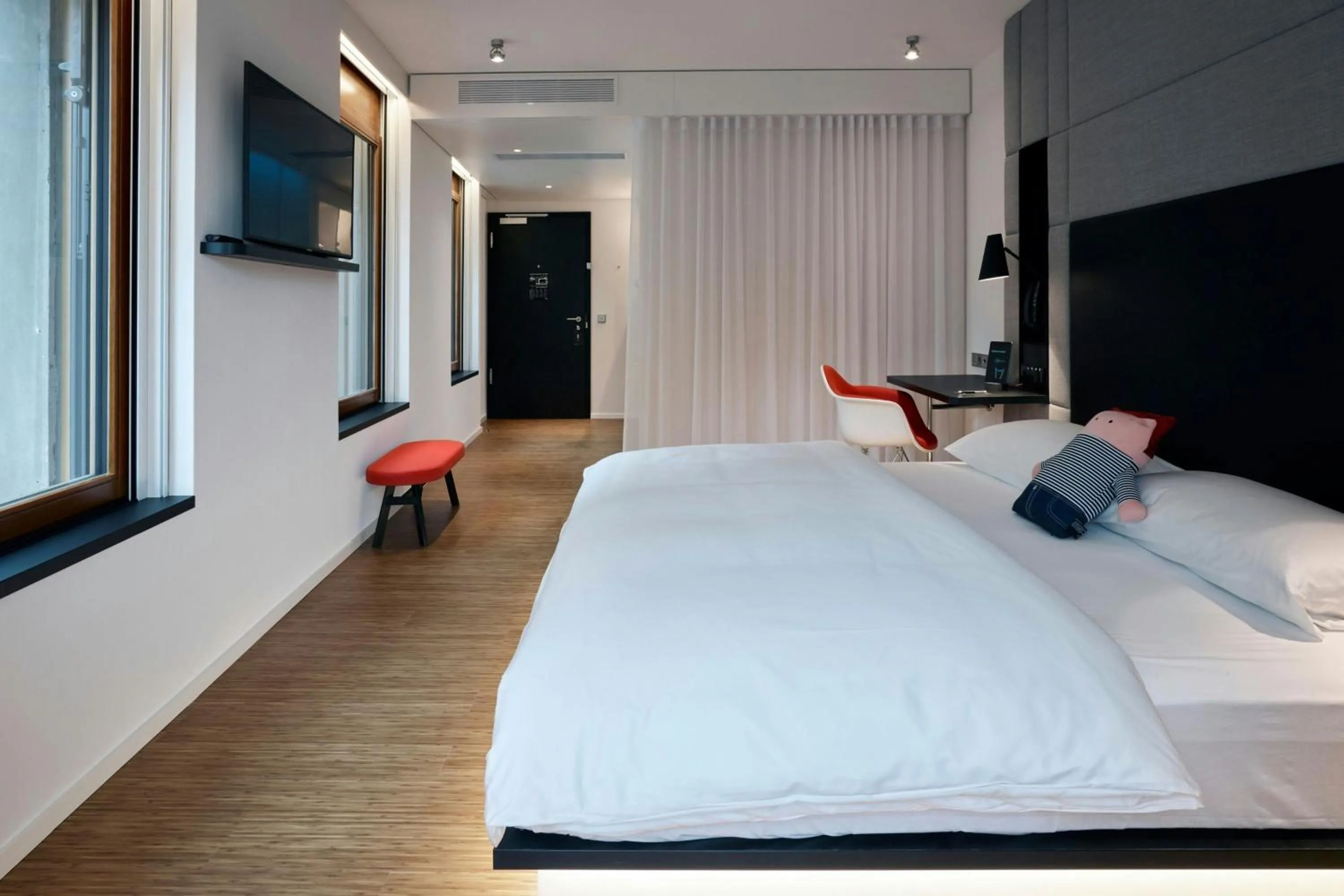 Bedroom, Bed in citizenM Geneva