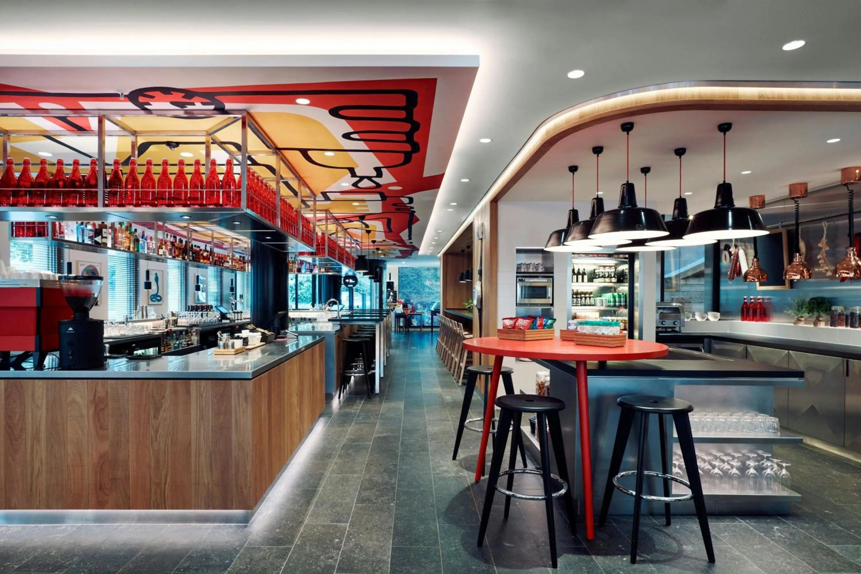 Restaurant/places to eat in citizenM Geneva