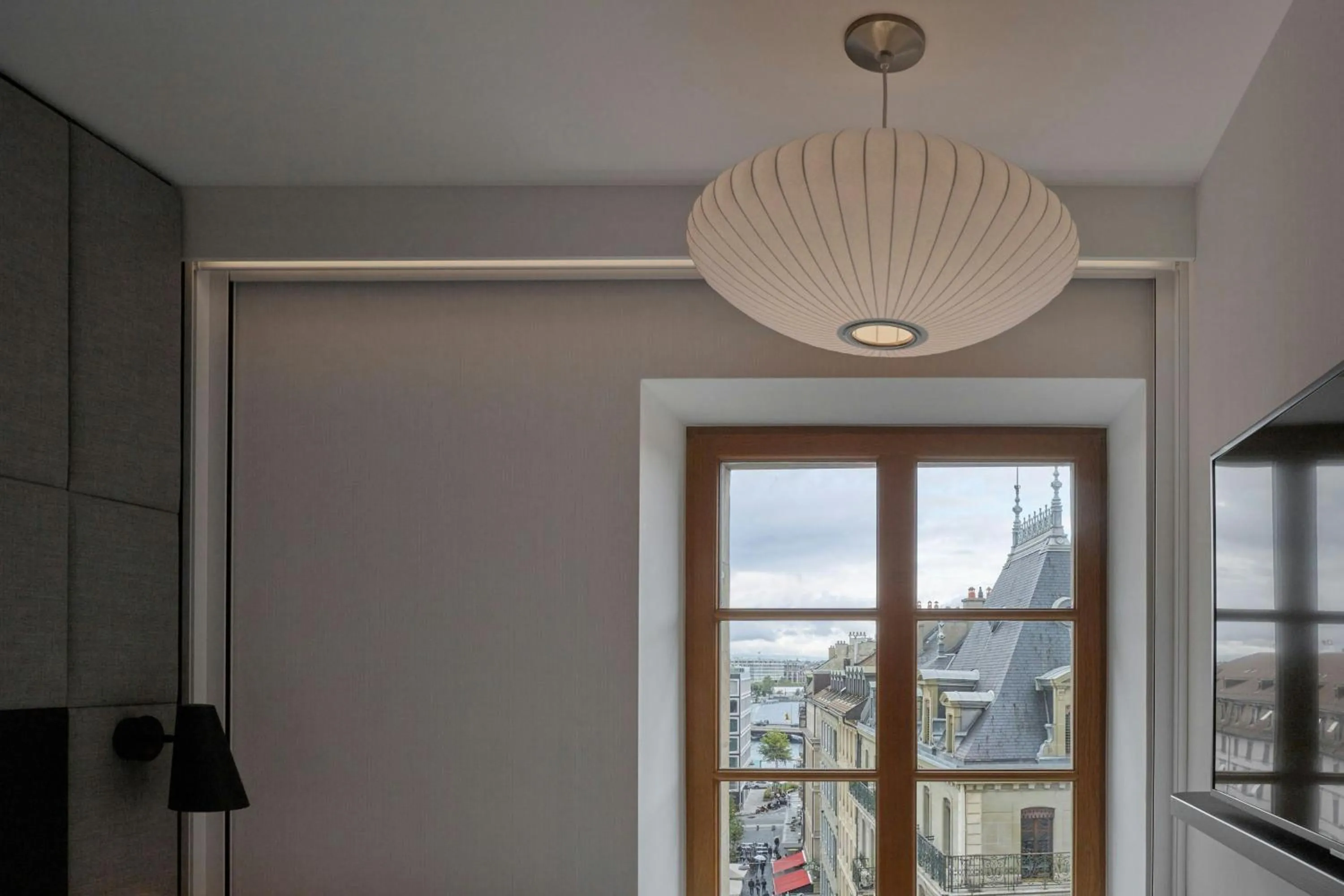 Bedroom in citizenM Geneva