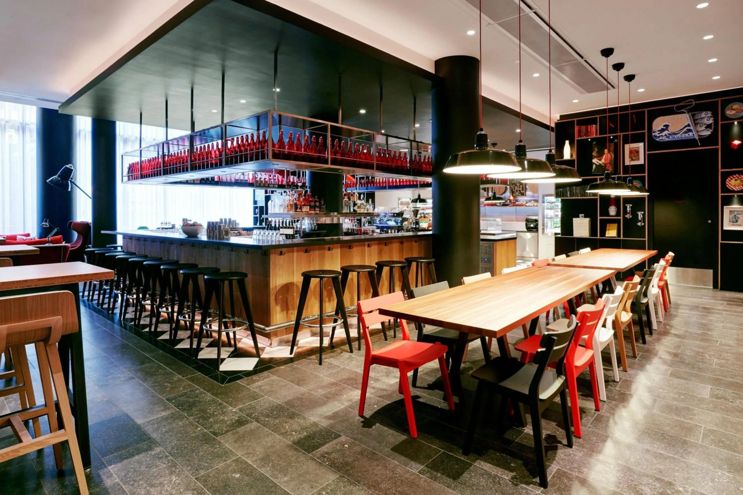 Restaurant/places to eat in citizenM Washington Capital