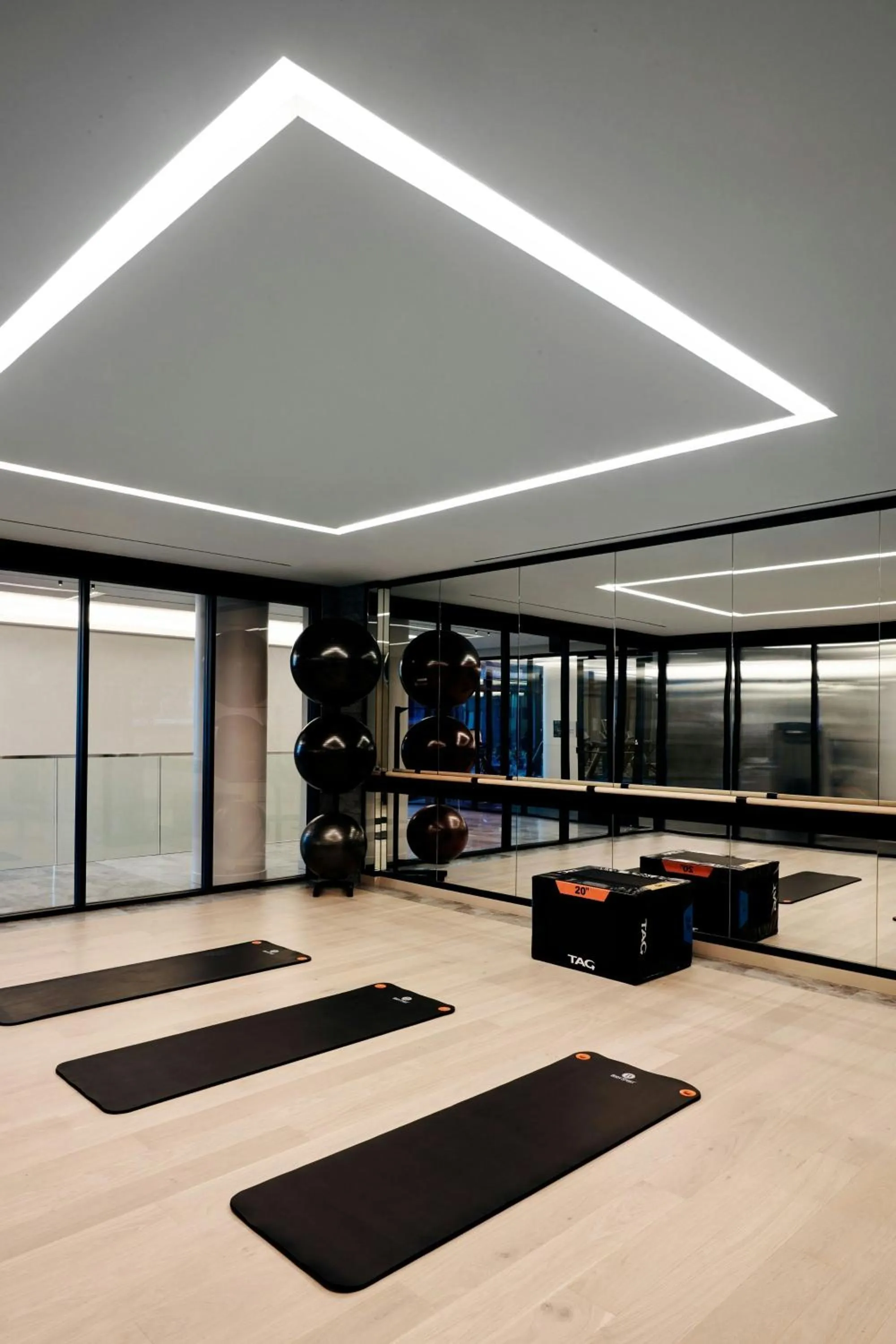 Fitness centre/facilities in citizenM Washington Capital