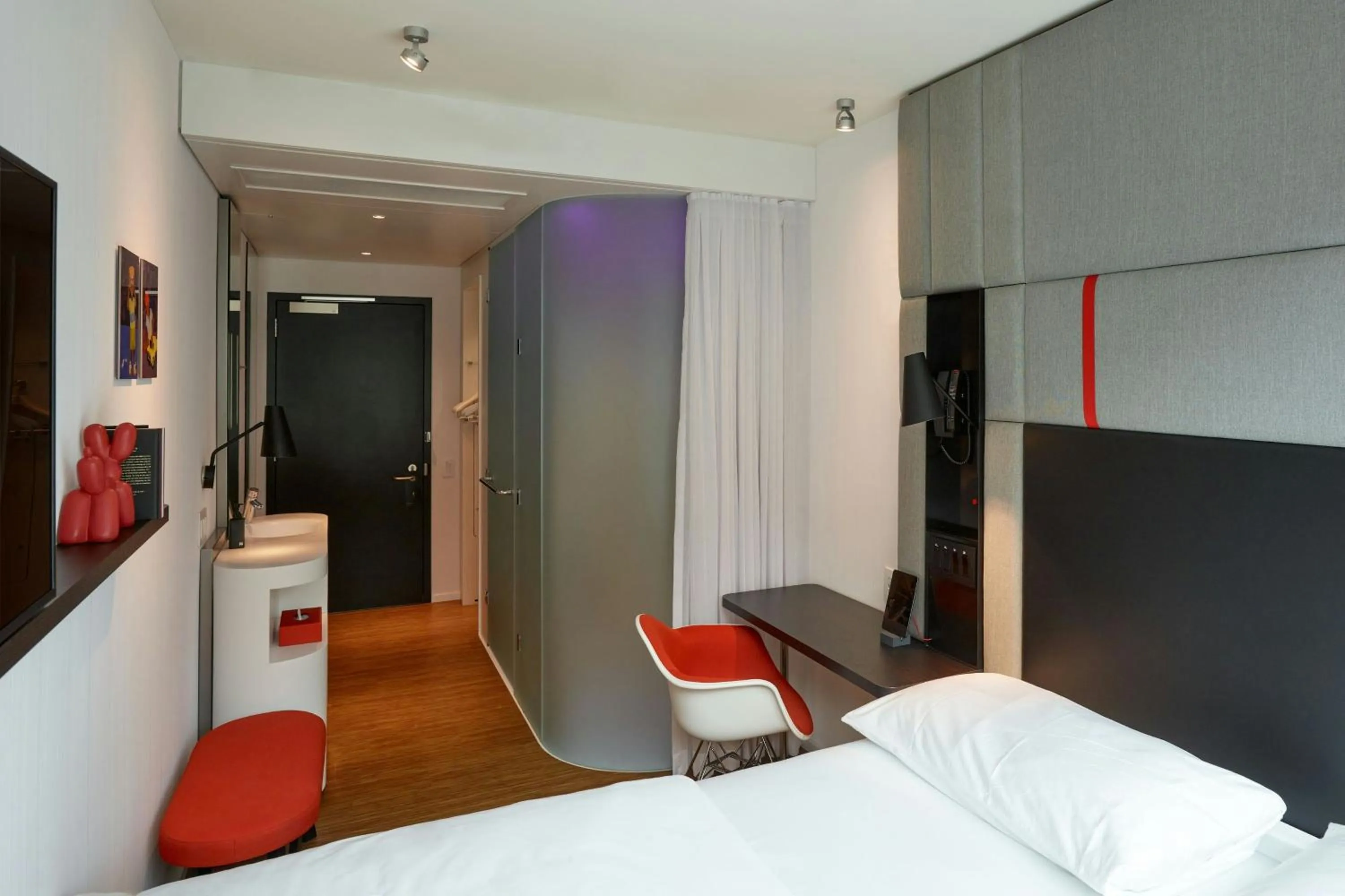 Bedroom, Bed in citizenM Washington Capital