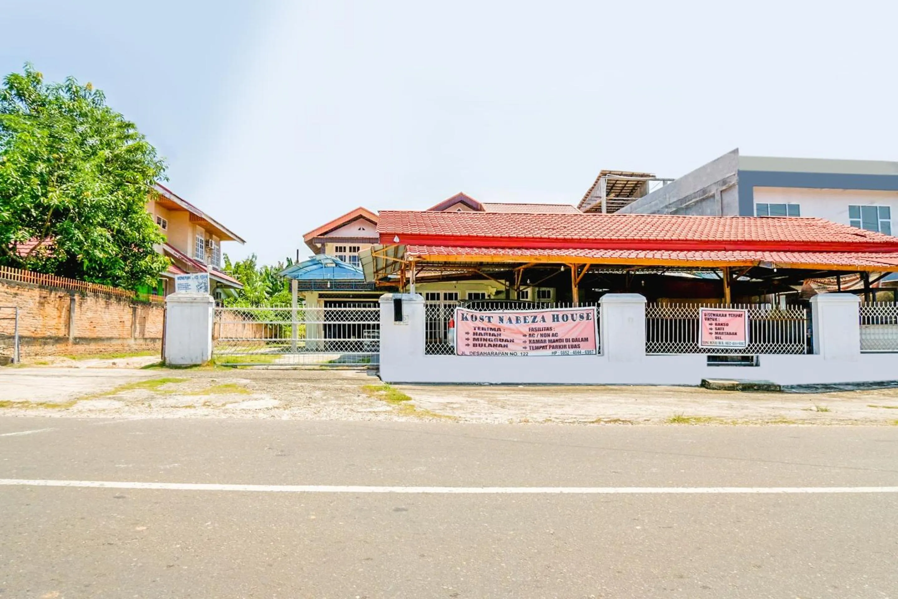 Facade/entrance in OYO Life 2745 Nabeza House