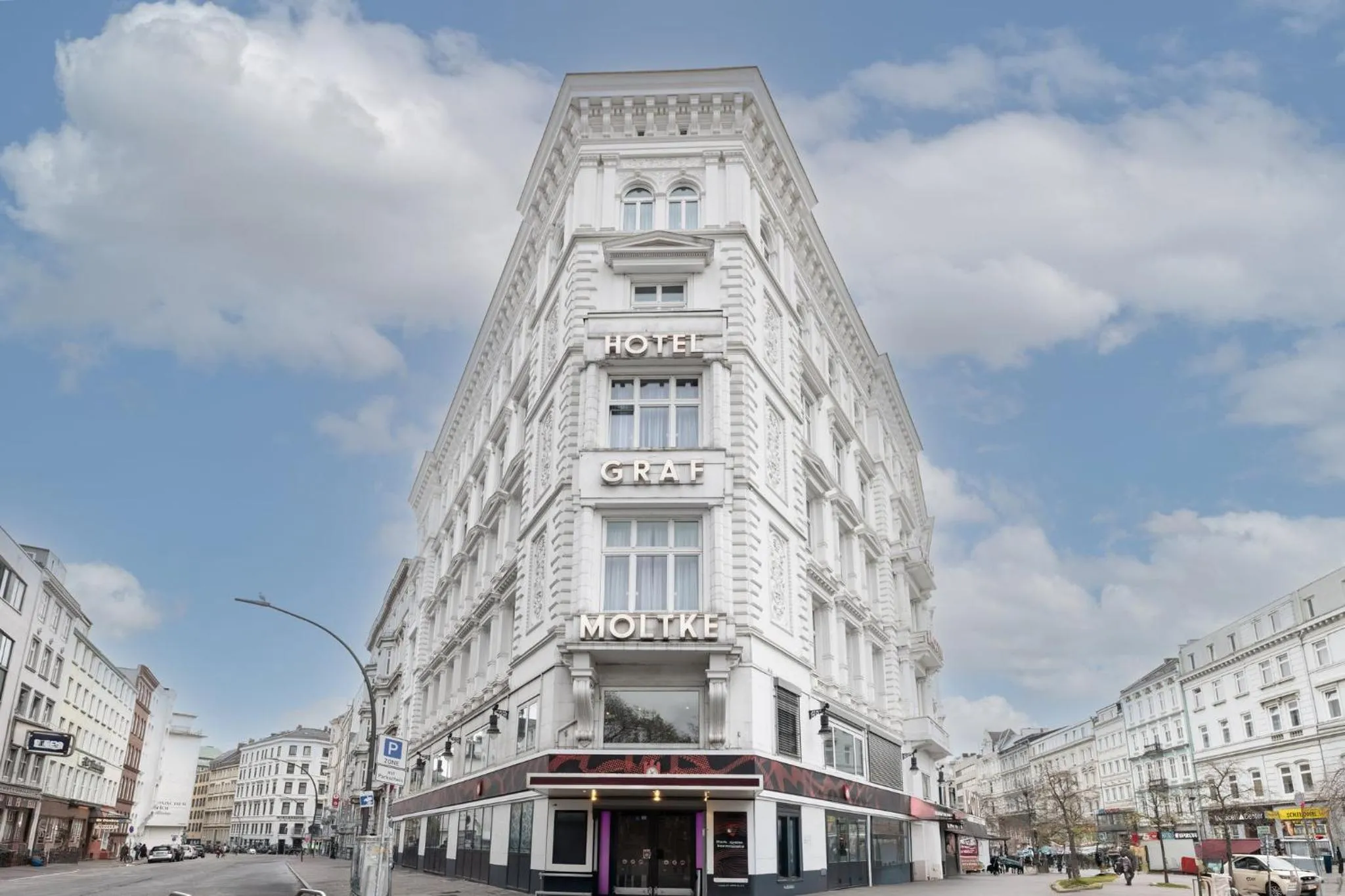 Property building in Garner Hotel Hamburg - Graf Moltke by IHG