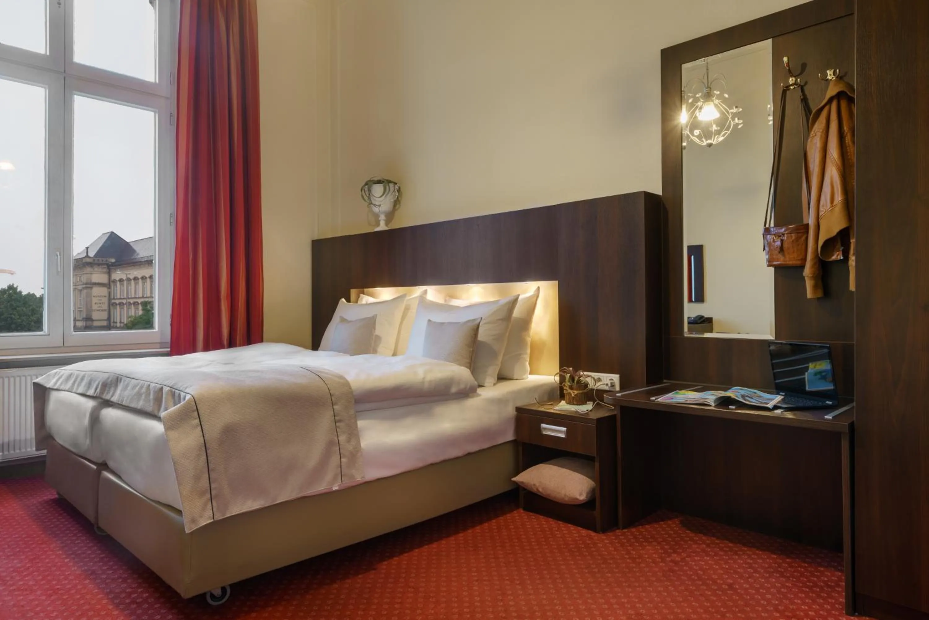 Comfort Double Room with Sofa Bed in Hotel Graf Moltke Hamburg