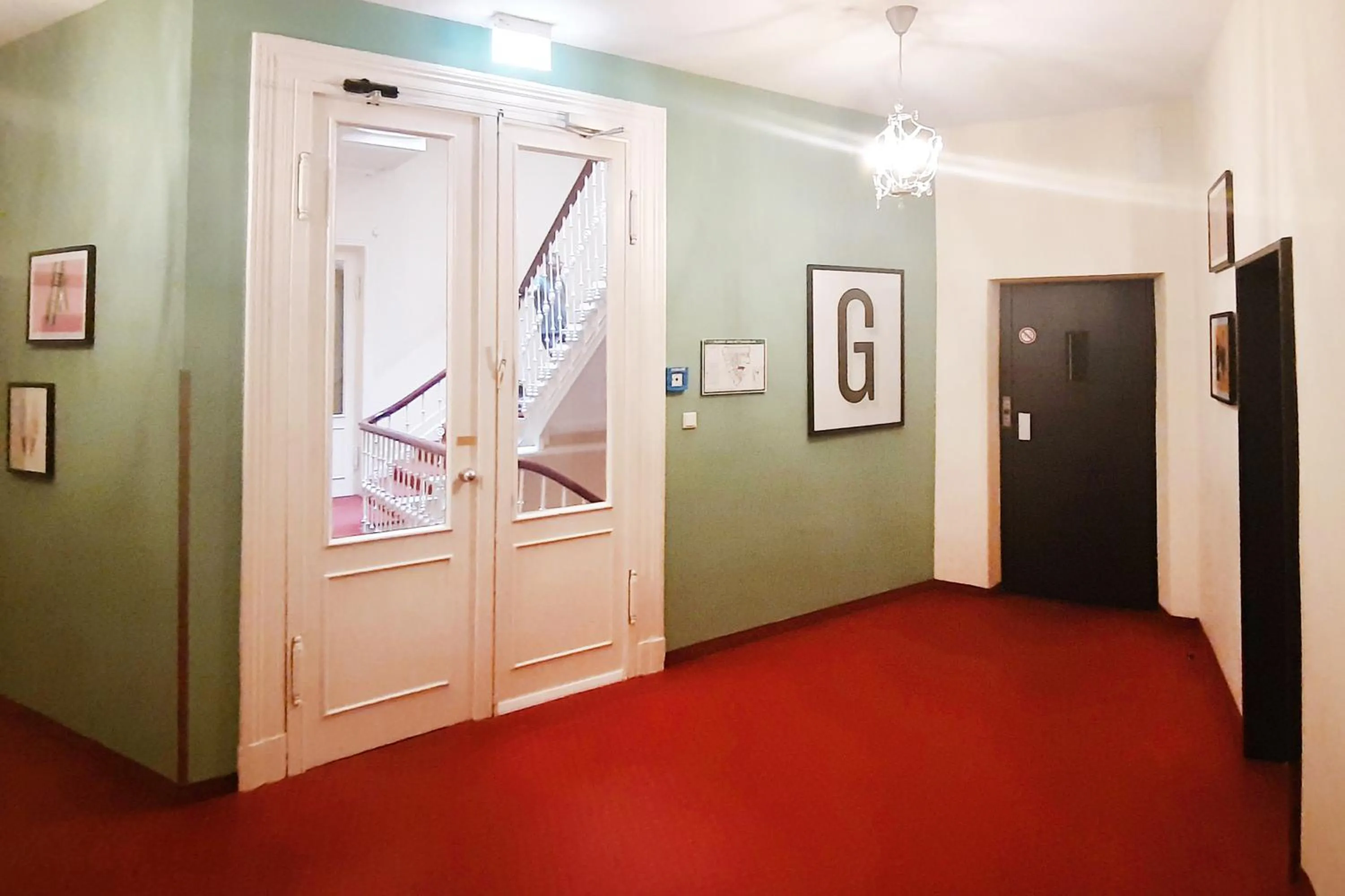 Lobby or reception in Garner Hotel Hamburg - Graf Moltke by IHG