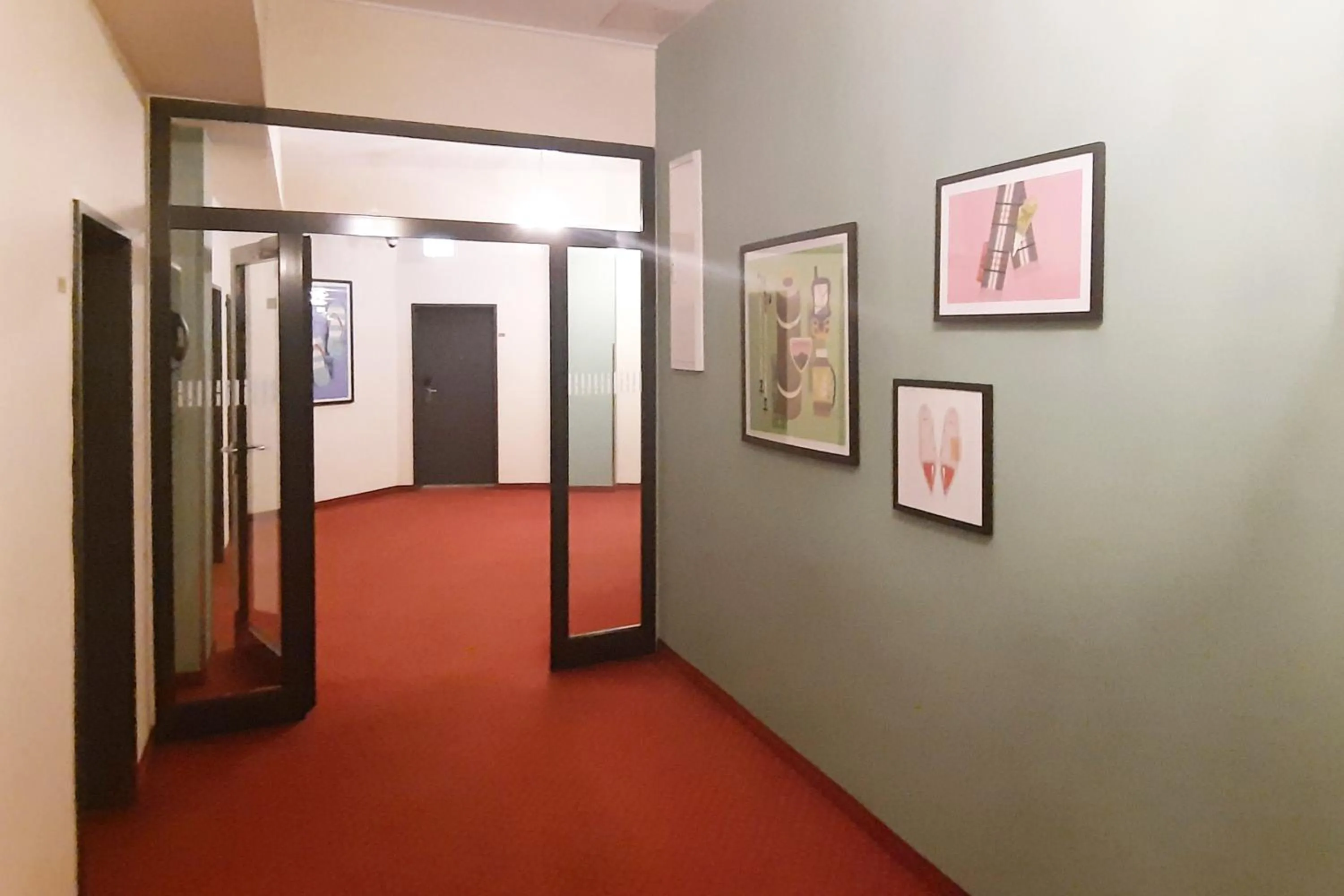 Lobby or reception in Garner Hotel Hamburg - Graf Moltke by IHG