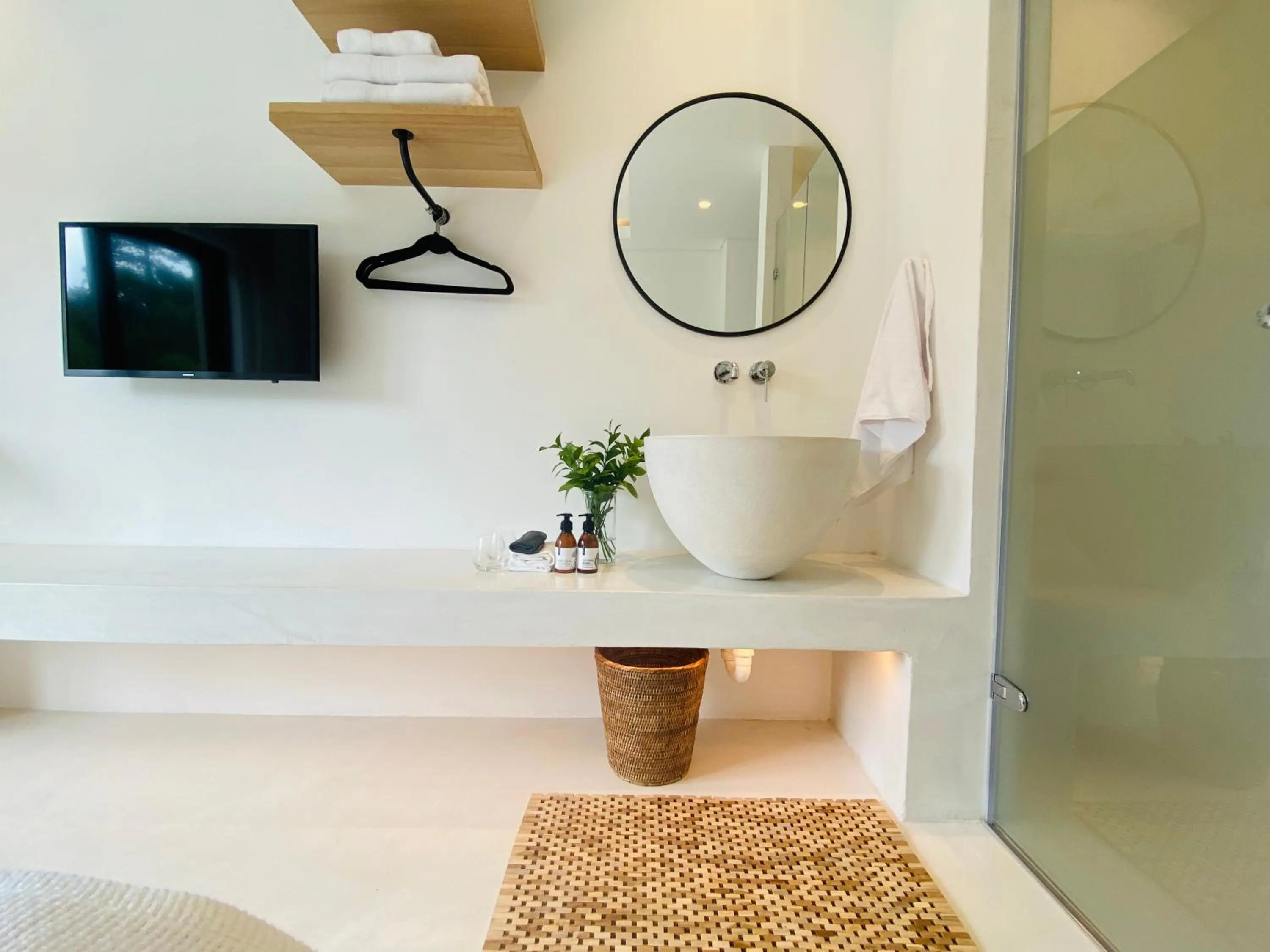 Bathroom in Barrington's