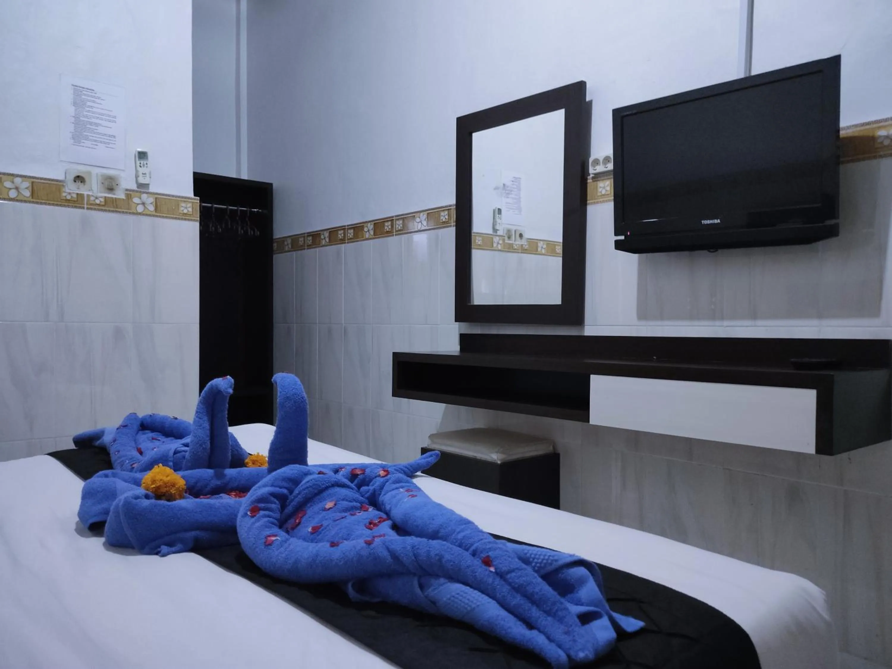 TV and multimedia, Bed in Pondok DenAyu Homestay