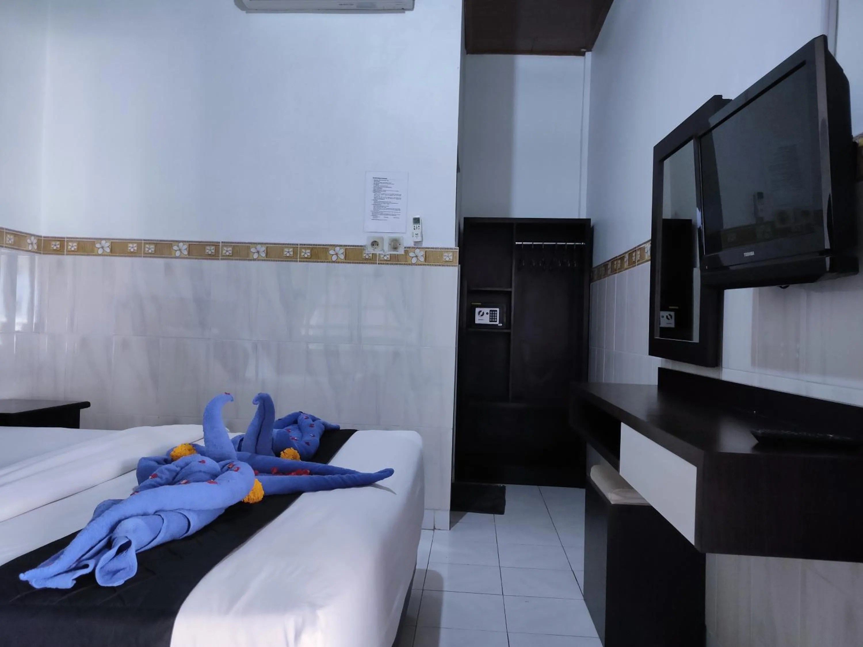 TV and multimedia, Bed in Pondok DenAyu Homestay