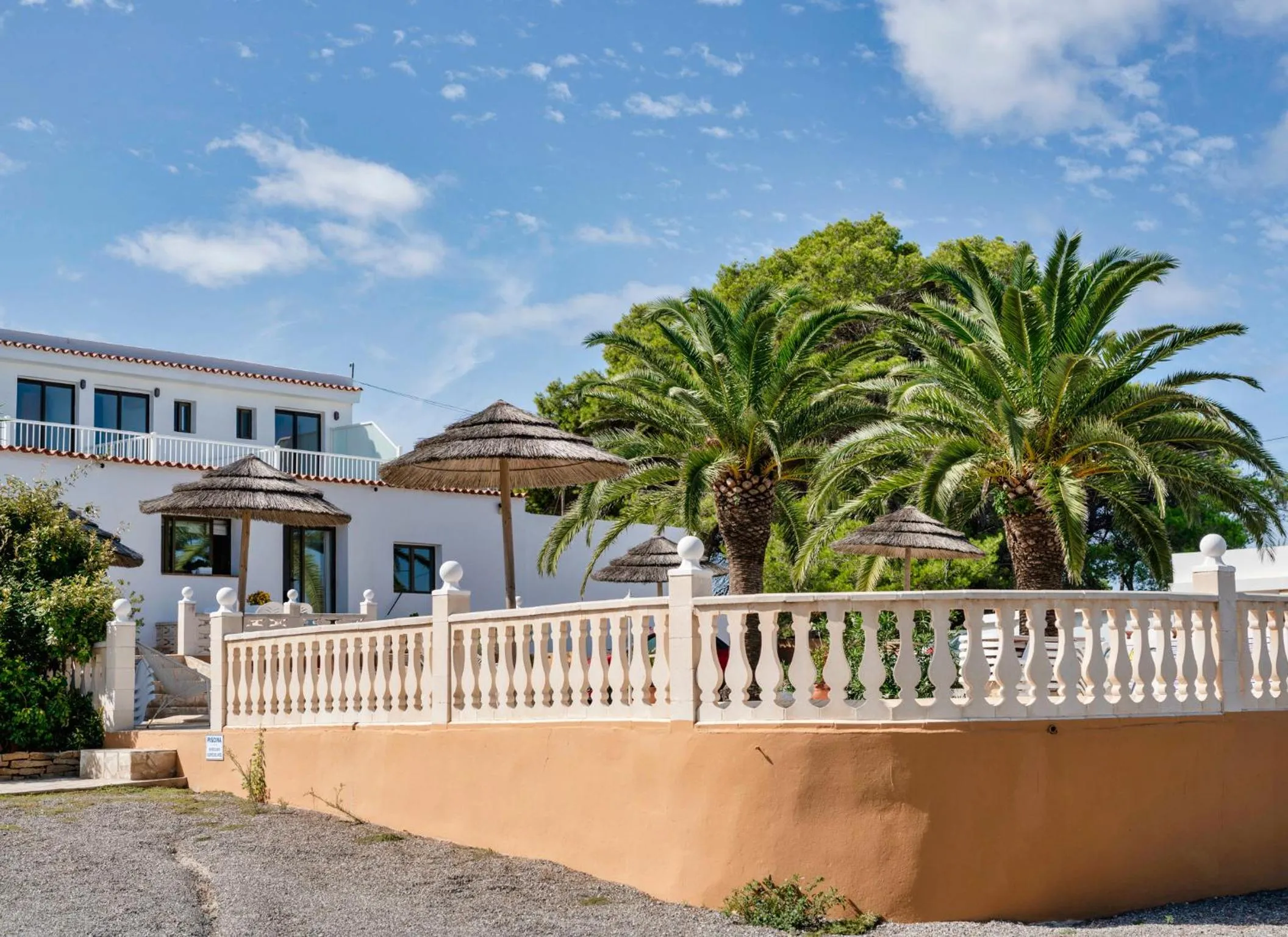 Property building in Hotel Lago Dorado