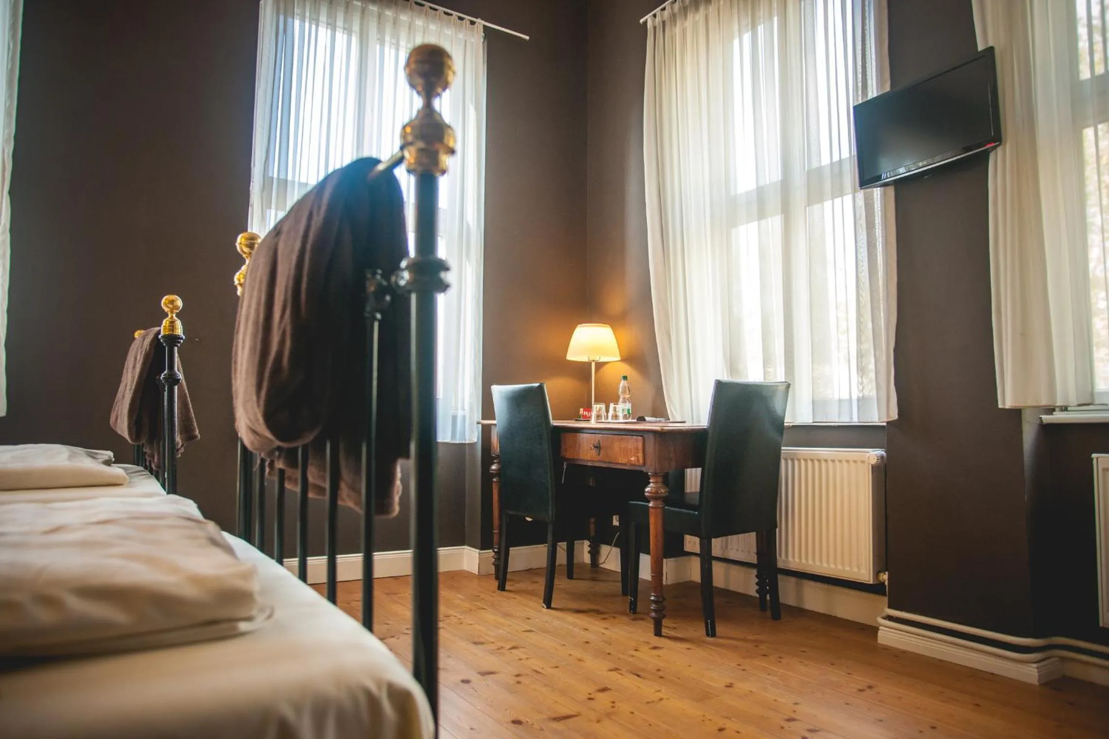 Photo of the whole room, Bed in Hotel Alexander