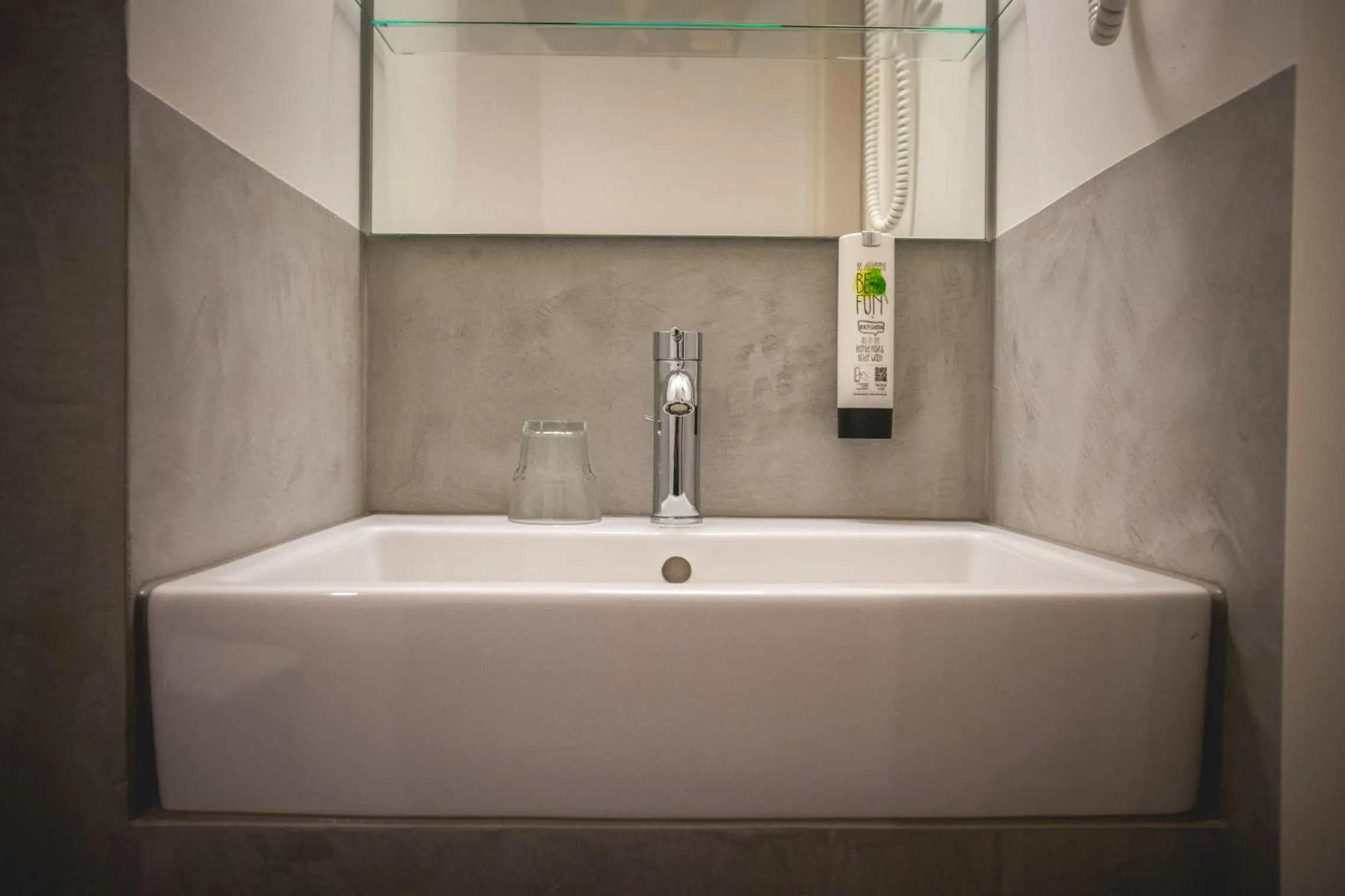 Bathroom in Hotel Alexander