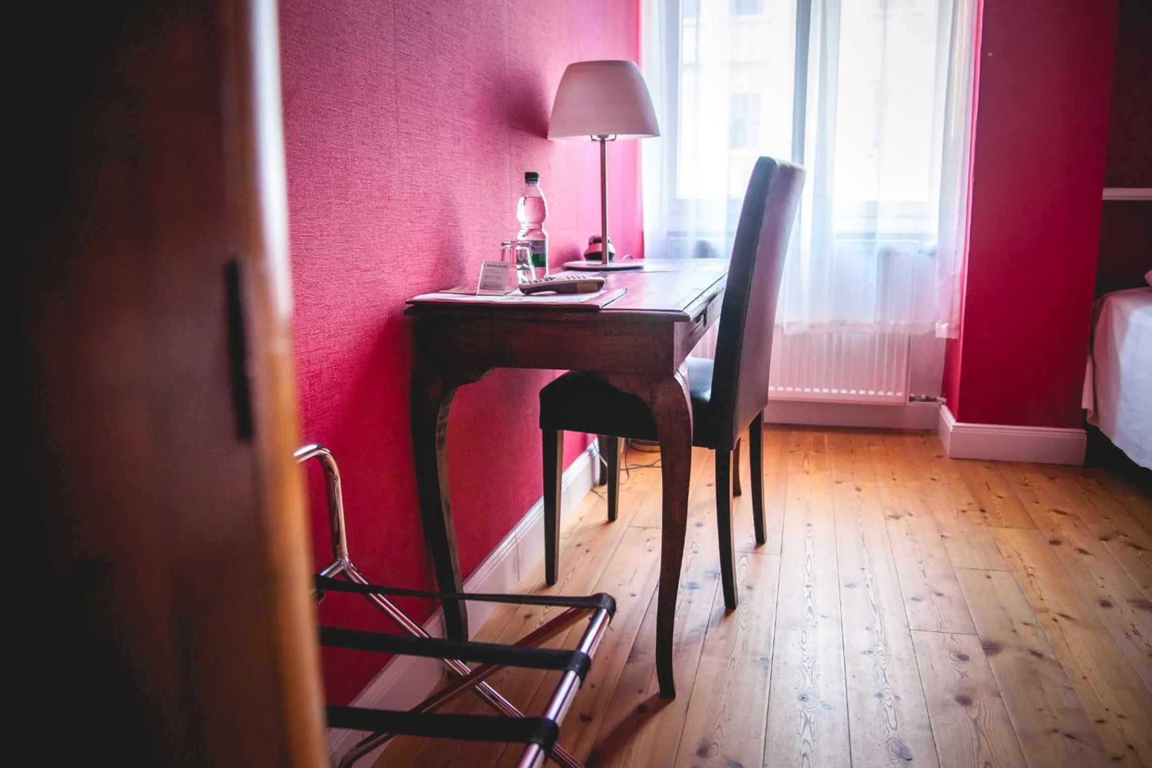 Photo of the whole room in Hotel Alexander