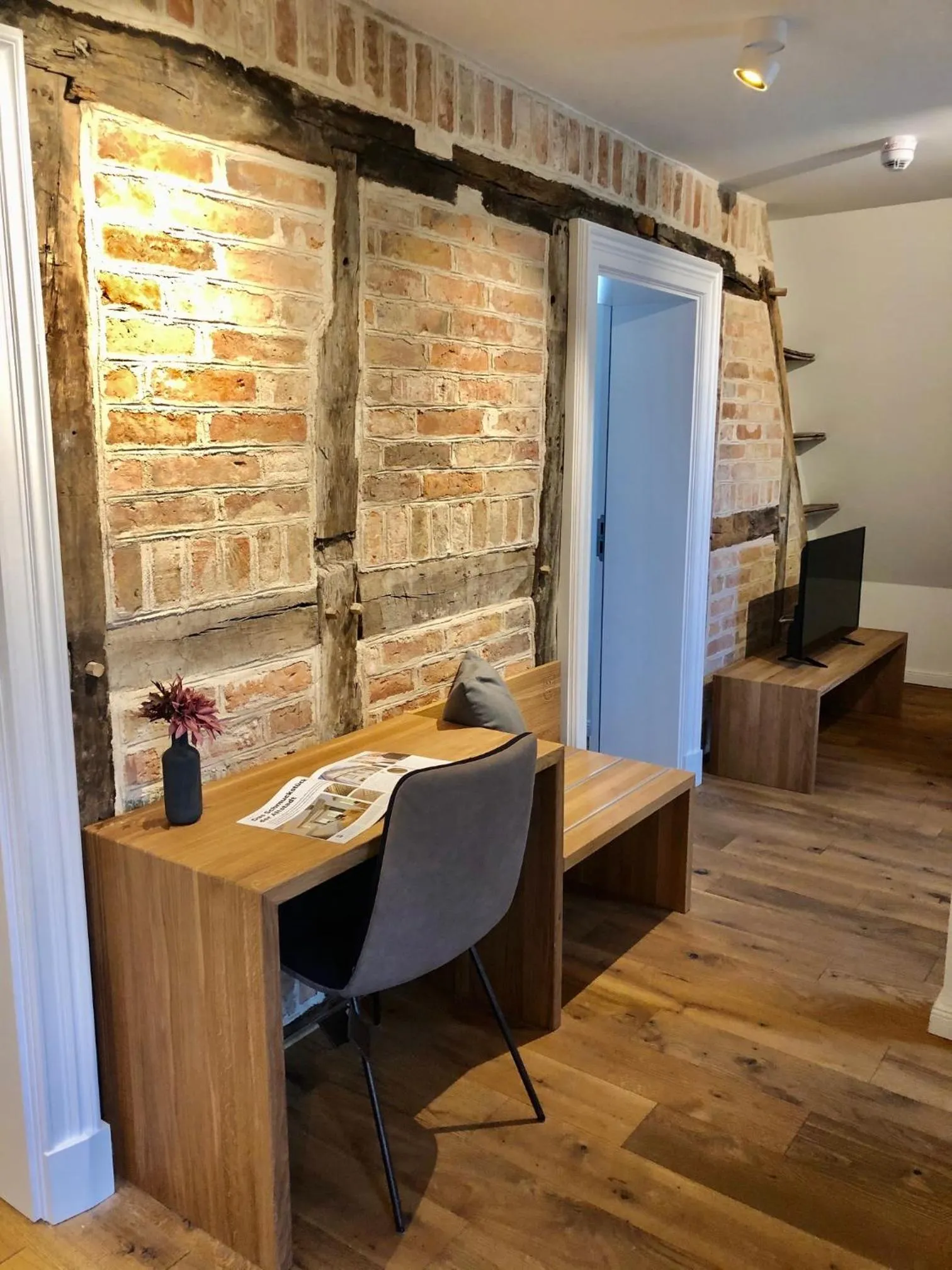 Decorative detail in Wyndberg