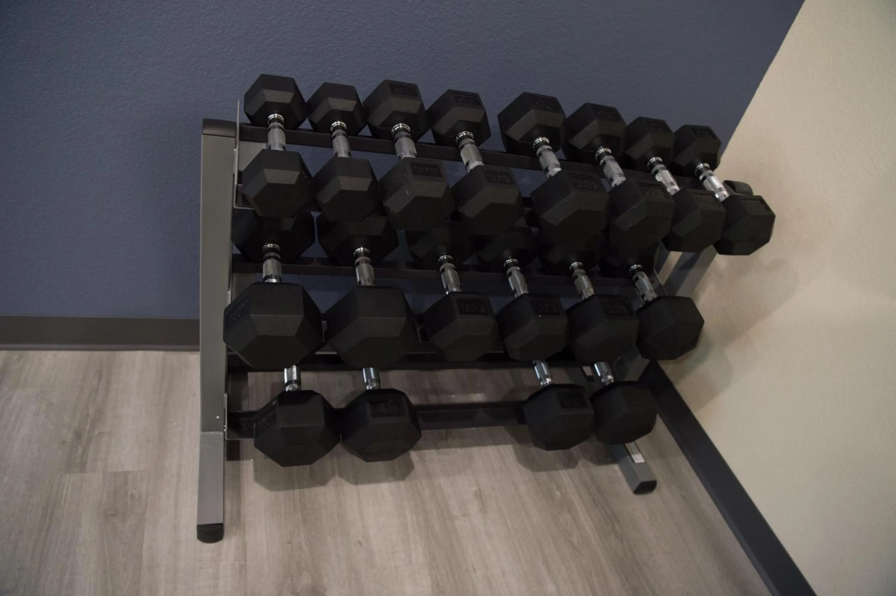 Fitness centre/facilities in Cobblestone Inn & Suites - Forest City