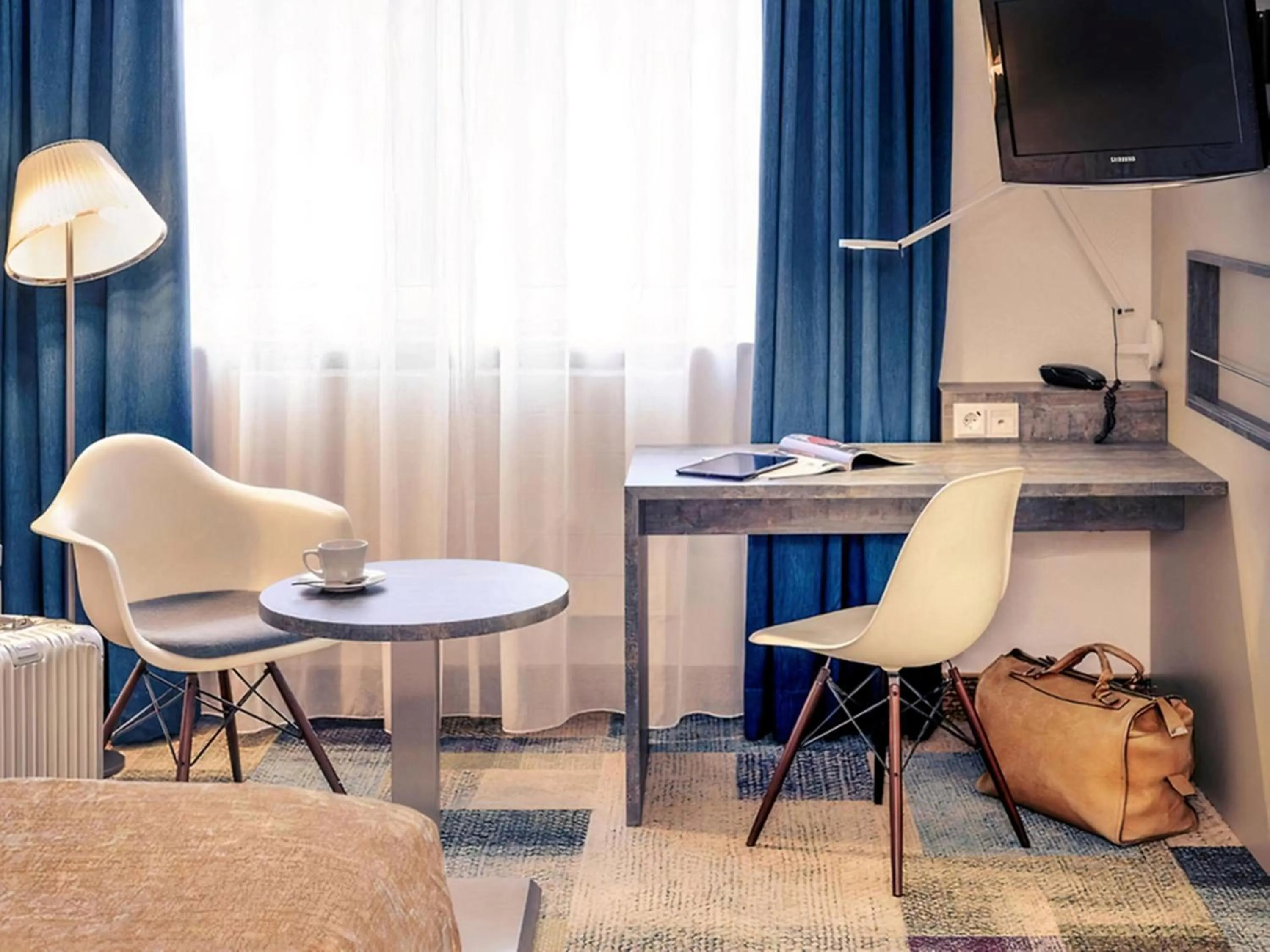 Seating area in PLAZA INN Regensburg