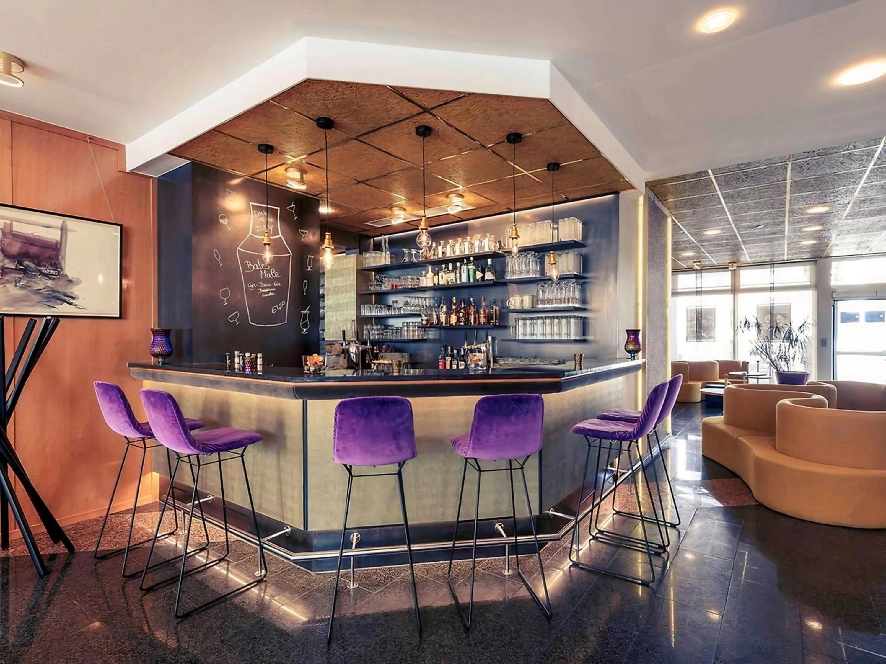 Lounge or bar in PLAZA INN Regensburg